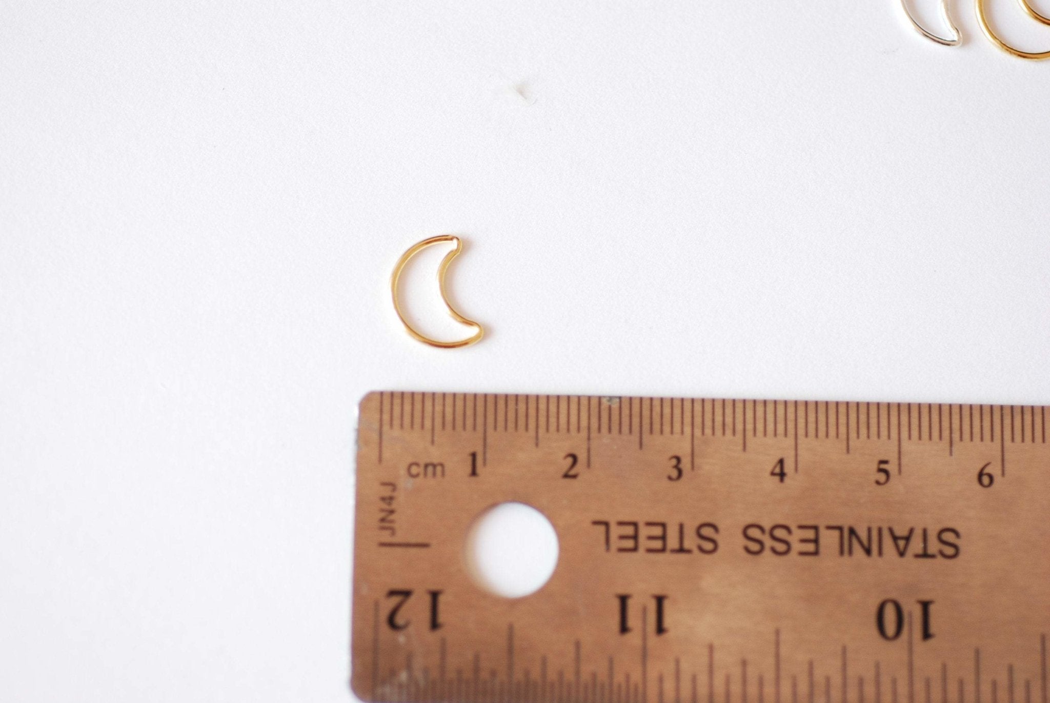Moon Wire Charm Connector, 14/20 Gold-Filled or 925 Sterling Silver, 11mm x 8mm, Waning Open Half Moon