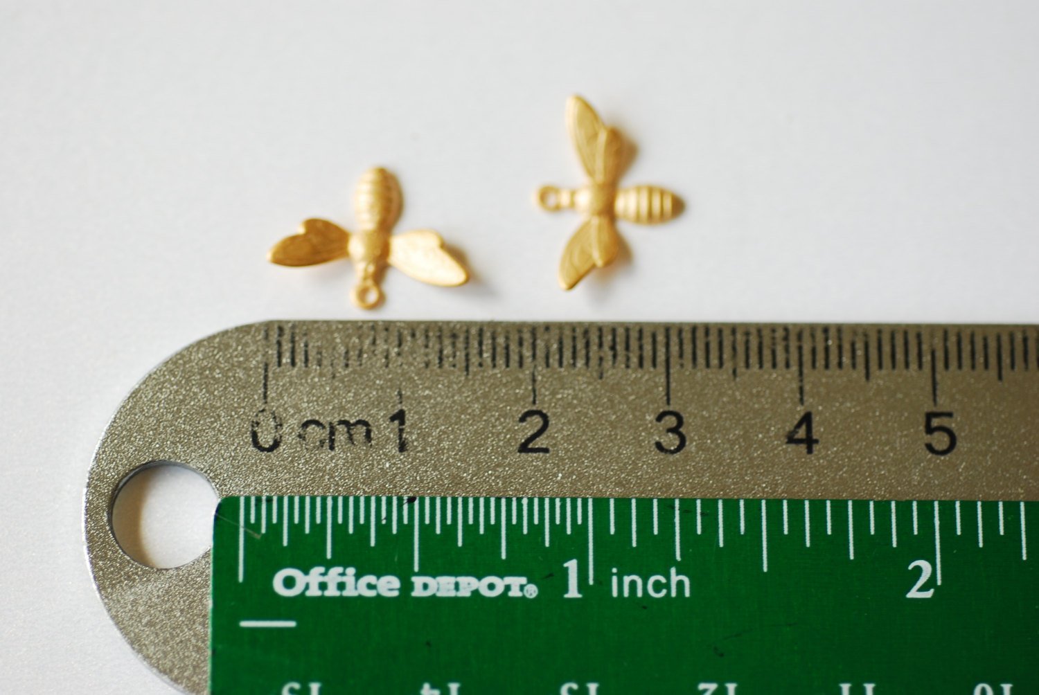 Bee Charm, Wholesale, 18K Matte Yellow Gold-Plated 925 Sterling Silver, 16mm x 12mm, Honeybee Bumblebee Insect Charm