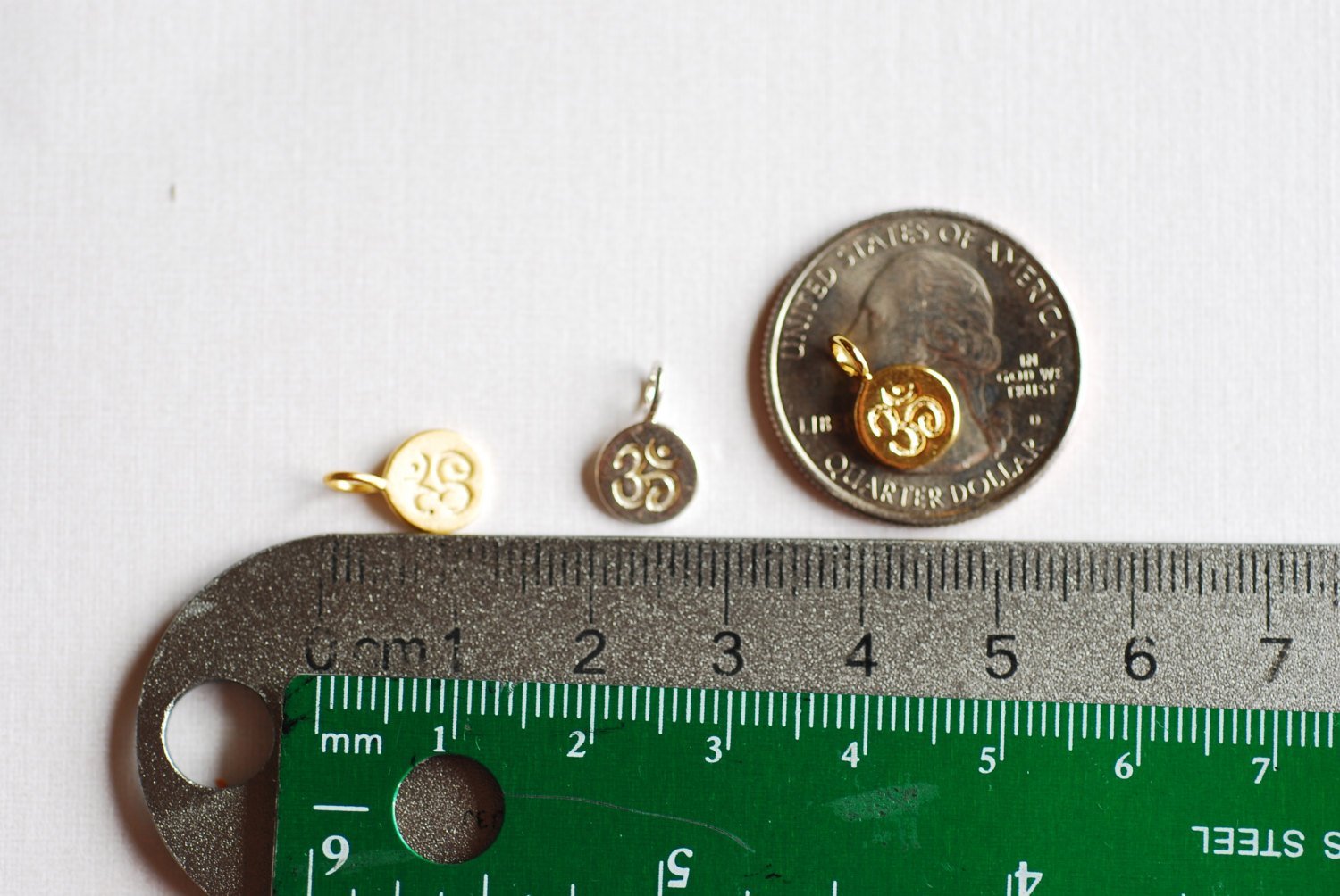 2pcs Shiny Vermeil Gold Spiritual Yoga Ohm Om Symbol Charm -18kt gold plated over Sterling Silver Om tag pendants, Gold Ohm om disc, 249 - HarperCrown