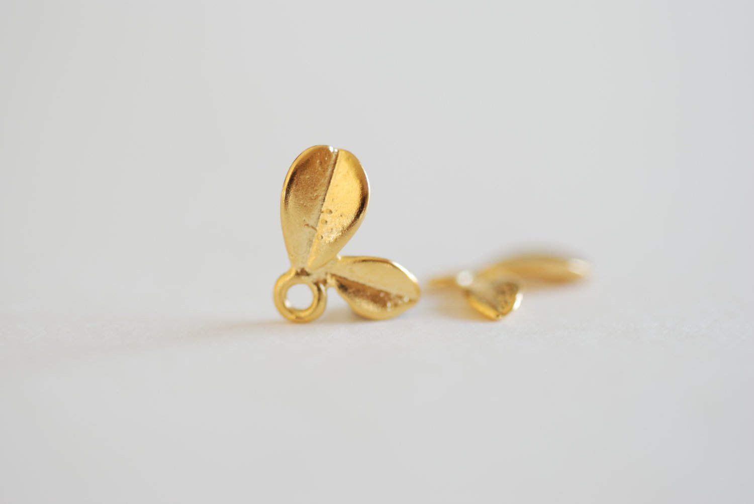2pcs Vermeil Matte Gold Flower Petal Charm- 18k plated over Sterling Silver Daisy Calla Lilly Flower Petal Drop, Stamping Flower Charm DIY - HarperCrown