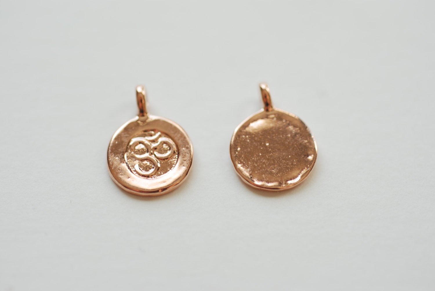 2pcs Vermeil Rose Gold Spiritual Yoga Ohm Om Symbol Charm -18kt gold plated Om tag pendants, Pink Rose Gold Yoga Charm, Wholesale Beads, 35 - HarperCrown