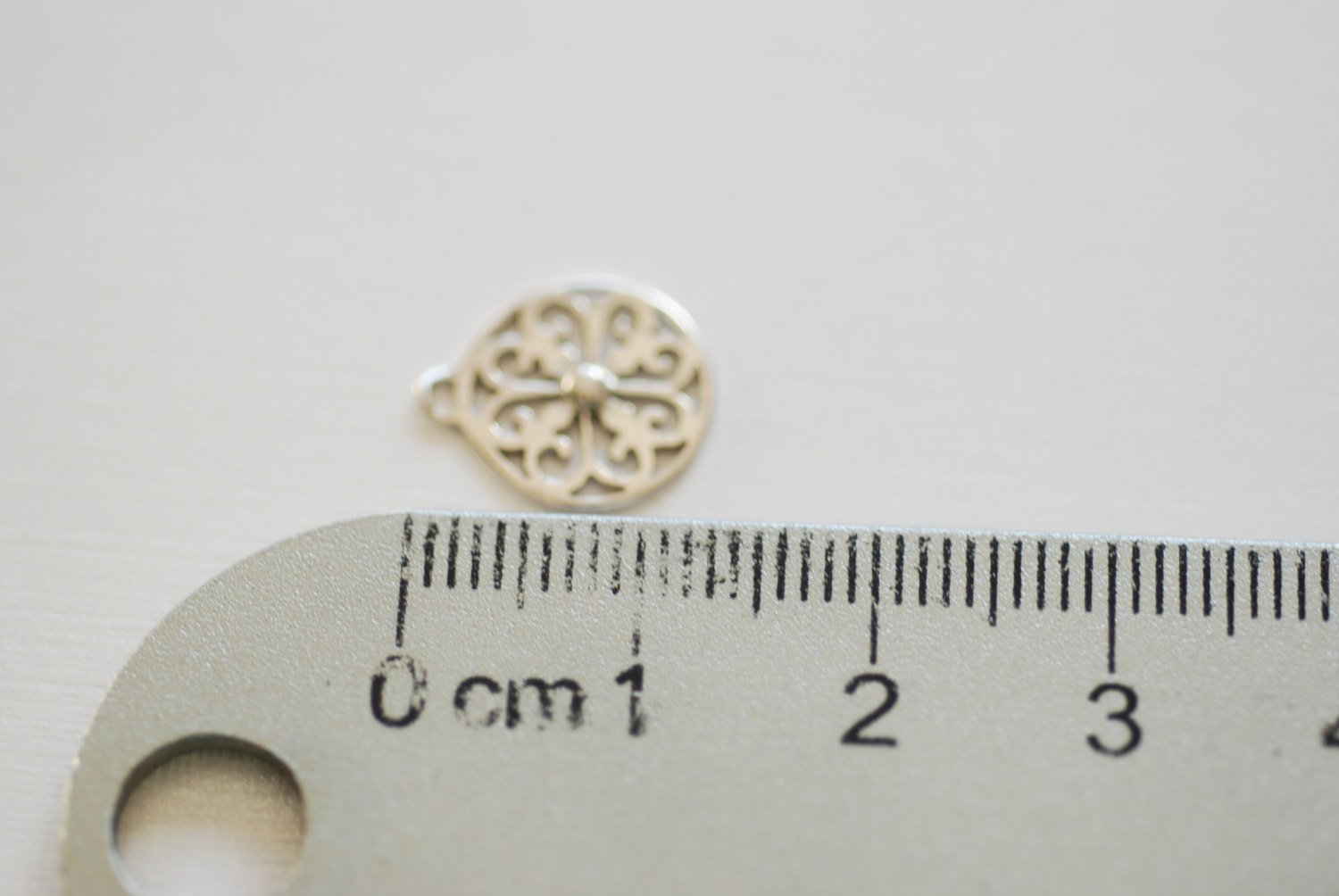 925 Sterling Silver Round filigree Charm, silver filigree charm or pendant, filigree flower circle connector charm, Round disc connector,83 - HarperCrown