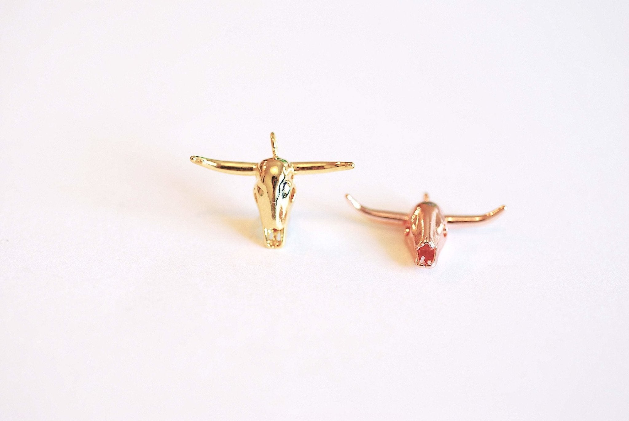 Buffalo Head Pendant- Vermeil 22k Gold plated 925 Sterling Silver, Bison Head Charm, Ox Head Charm, Indian Head Charm, Horn, Cattle, 404 - HarperCrown