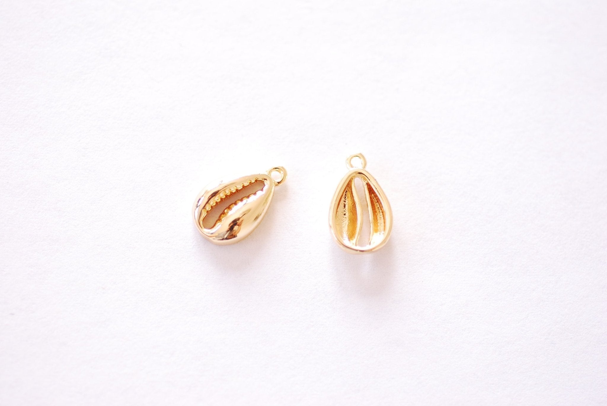 Cowrie Conch Seashell Gold Charm - 16k Gold Plated over Brass 3D Sea Shell Beach Nautical Clam HarperCrown Wholesale B263 - HarperCrown