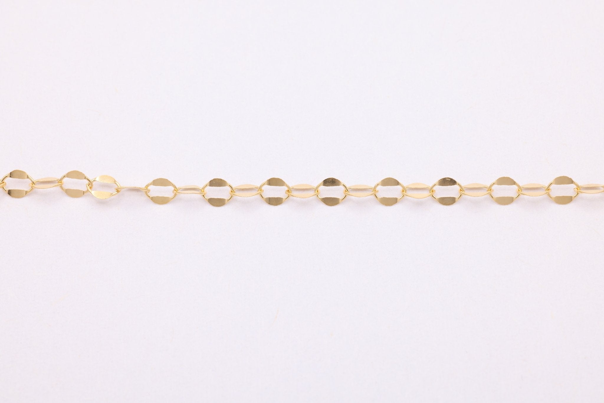 Gold-Filled 14/20 Dapped Chain, 3mm x 2.5mm, Flat Oval Chain, Uncut per Foot, Jewelry Making Chain - HarperCrown
