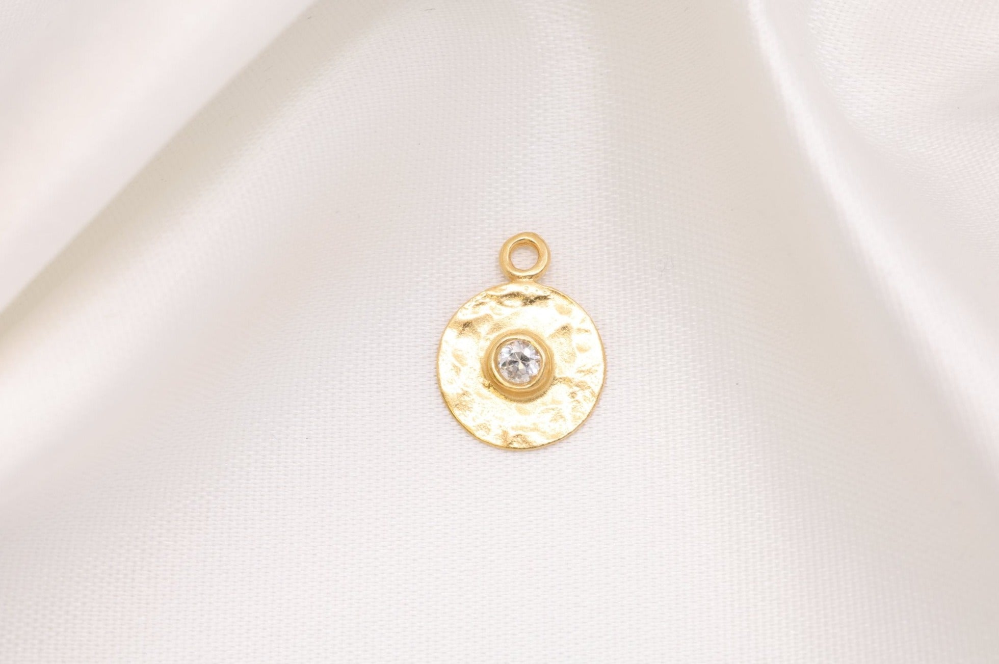 Hammered Circle with CZ Charm Wholesale 14K Gold, Solid 14K Gold, 350G - HarperCrown