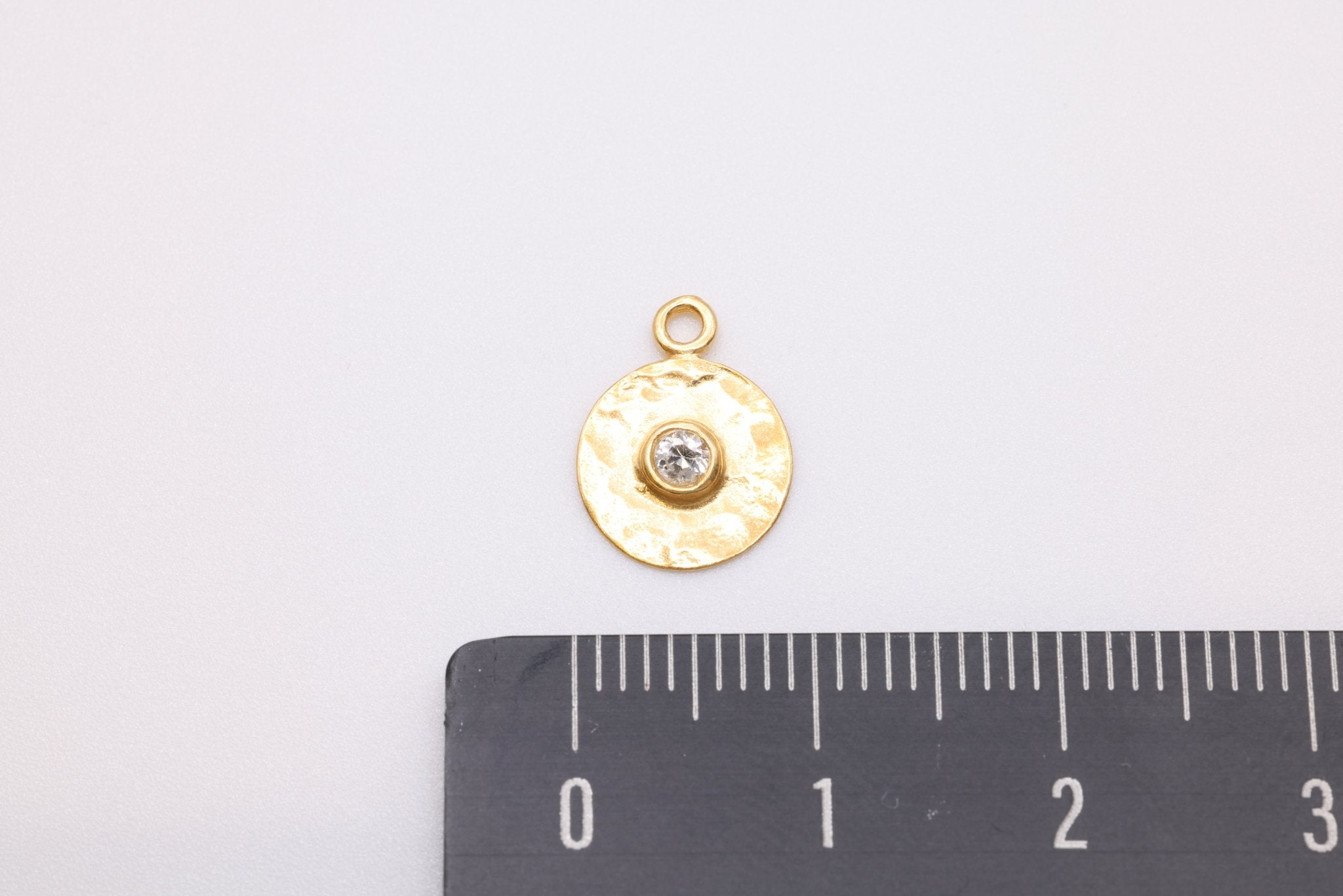 Hammered Circle with CZ Charm Wholesale 14K Gold, Solid 14K Gold, 350G - HarperCrown