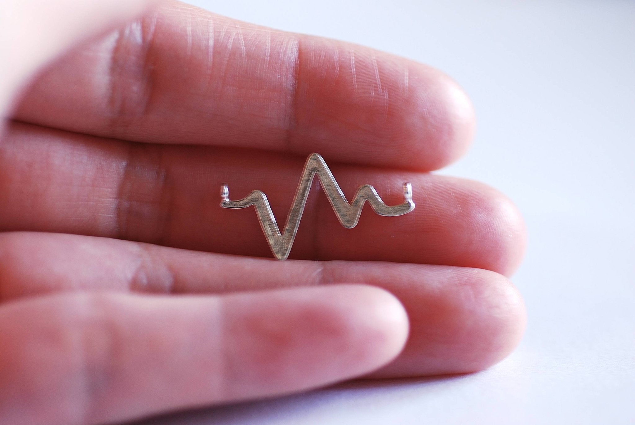Heartbeat Pulse Connector Charm- Gold Heart Beat Link, Heartbeat SVG Charm, electrocardiogram heartbeat rate Connector, Bar Link, EKG, 336 - HarperCrown