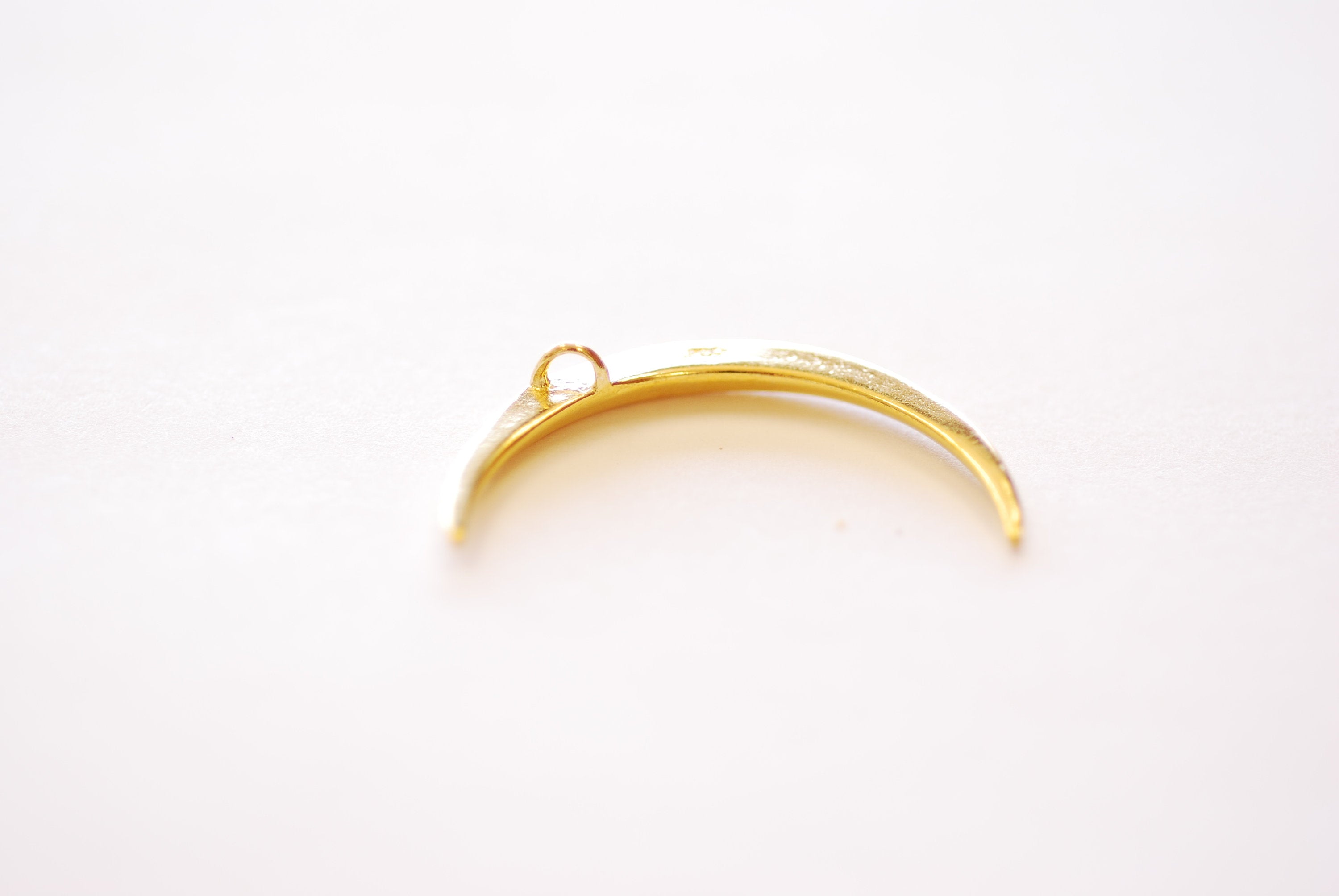 Thin Slender Moon Pendant, Vermeil 925 Sterling Silver, 27mm x 15mm, Waning Crescent Moon, Jewelry Making Charm