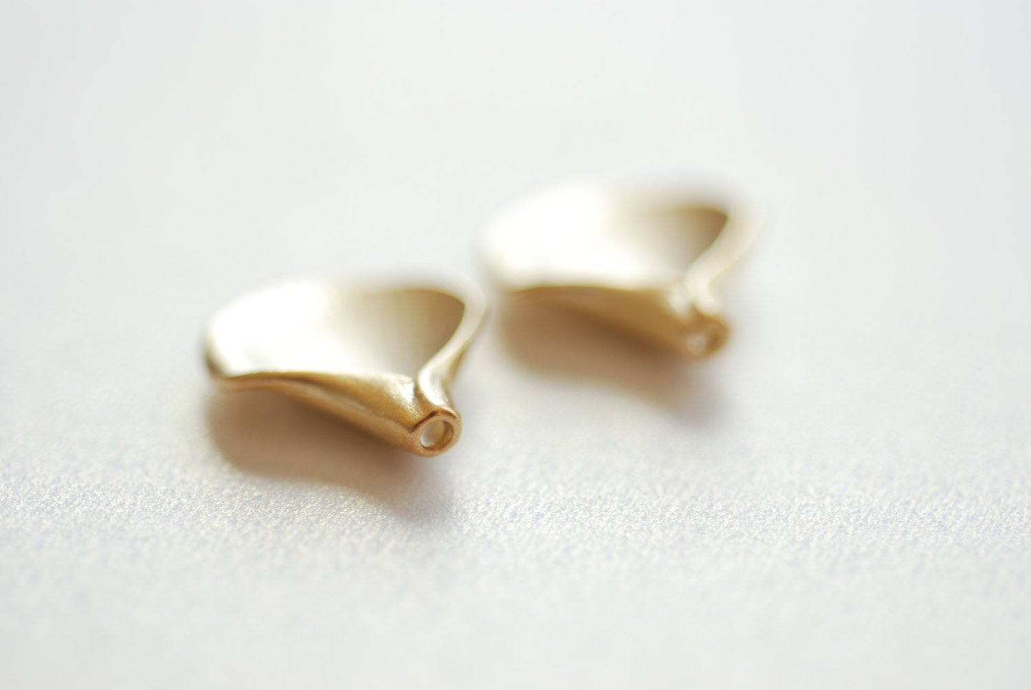 Matte Vermeil Gold Calla Lily Petal Charm- 18k gold plated Sterling Silver bead cap, gold calla lily bead cone, nature charm pendant, 187 - HarperCrown