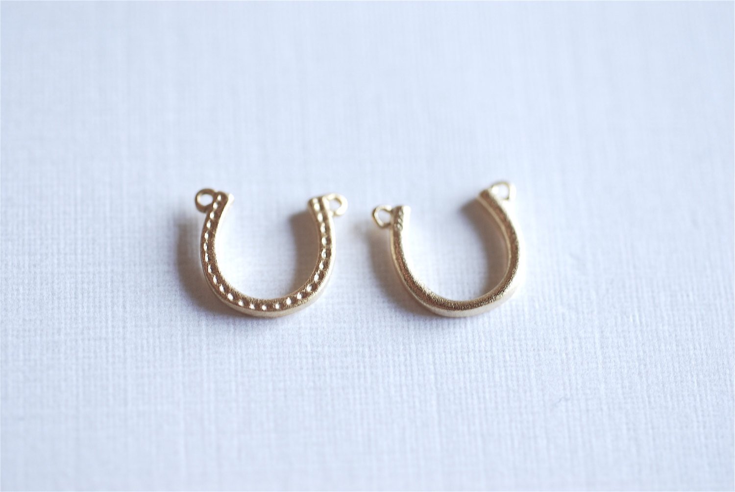 Matte Vermeil Gold Horseshoe Charm- 18k gold plated Sterling Silver Horseshoe Charm, Vermeil Gold Horseshoe Connector Charm Pendant, 157 - HarperCrown