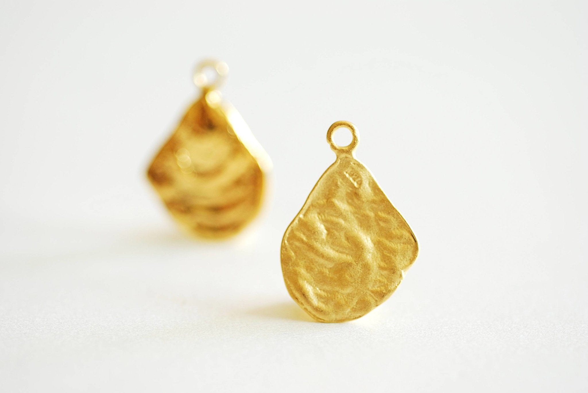 Pink Rose Gold Oyster Charm, Gold Seashell Charm, Shell Charm, Oyster Charm, Beach Charm, Clam Shell, Shell Charm, Mussel Shell, Ocean, 373 - HarperCrown