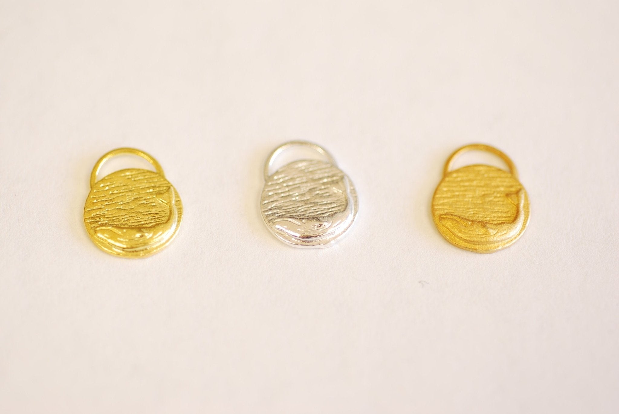 Round Whale Tail Disc Charm 925 Sterling Silver plated 18k Gold Sea Animal Sea Life Creature Humpback Whale Pendant Marine life Fish - HarperCrown