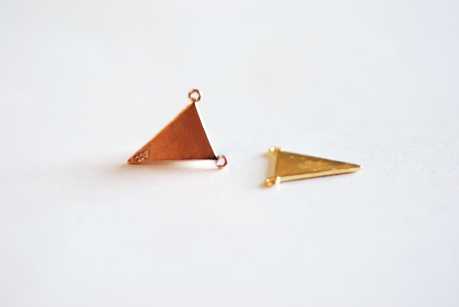 Shiny Vermeil Gol Triangle Connector- 22k gold over Sterling Silver Triangle Connector Charm Link Spacer, Gold Arrow Connector, Arrowhead - HarperCrown