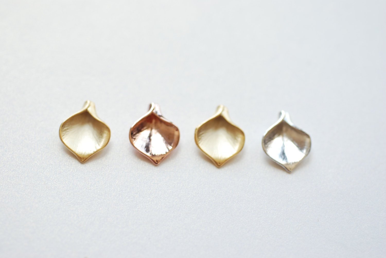 Shiny Vermeil Gold Calla Lily Petal Charm- 18k gold plated Sterling Silver bead cap, bead cone, nature pendant, Gold Flower Petal Charm, 187 - HarperCrown