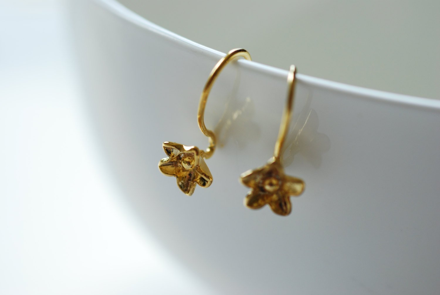 Shiny Vermeil Gold Flower Earring finding - 18k gold plated Sterling Silver, Gold flower earrings, Gold earring finding, Gold Earrings, 193 - HarperCrown