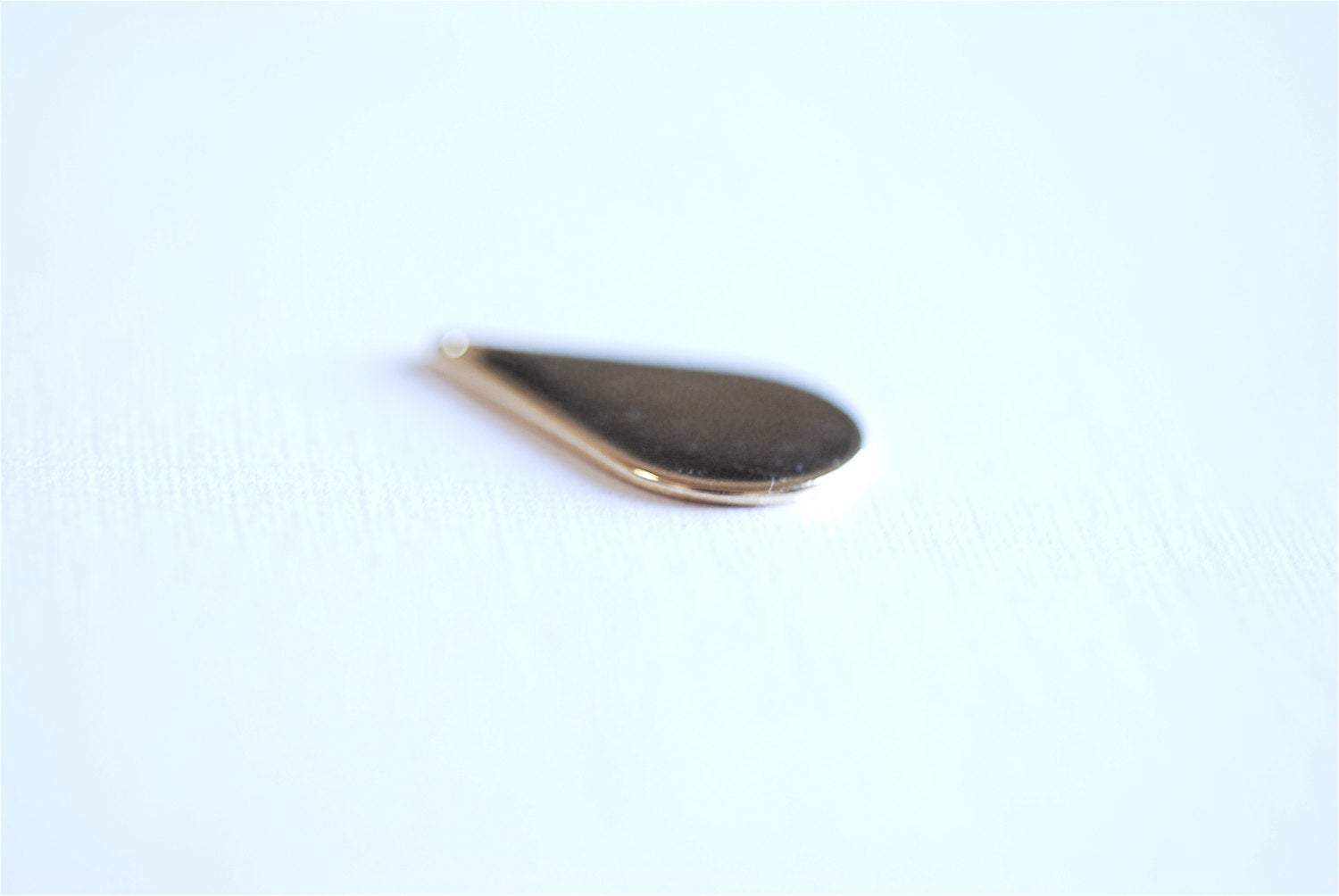 Shiny Vermeil Gold Teardrop Charm Pendant- 22k gold plated Oval Charm Pendant, Gold Flat Teardrop, Tear drop Charm, Stamping, Beads, 297 - HarperCrown