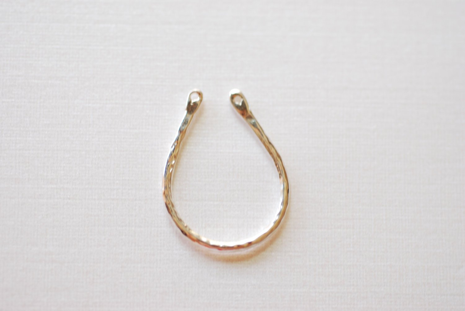 Sterling Silver Hammered Horseshoe Charm Connector- 925 Silver Horseshoe Pendant, Lucky Horseshoe, Silver Horseshoe Charm, Beads, 261 - HarperCrown