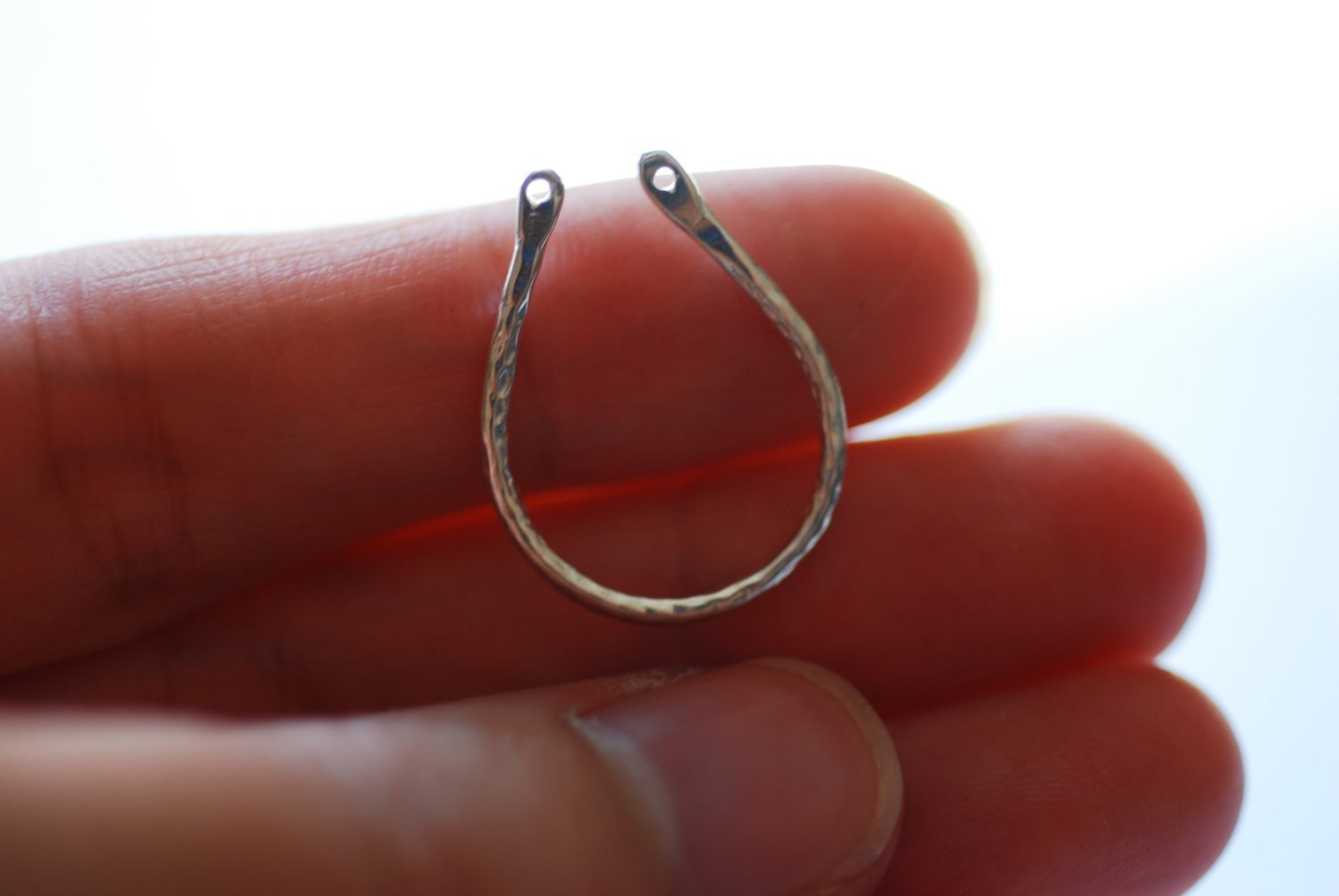 Sterling Silver Hammered Horseshoe Charm Connector- 925 Silver Horseshoe Pendant, Lucky Horseshoe, Silver Horseshoe Charm, Beads, 261 - HarperCrown