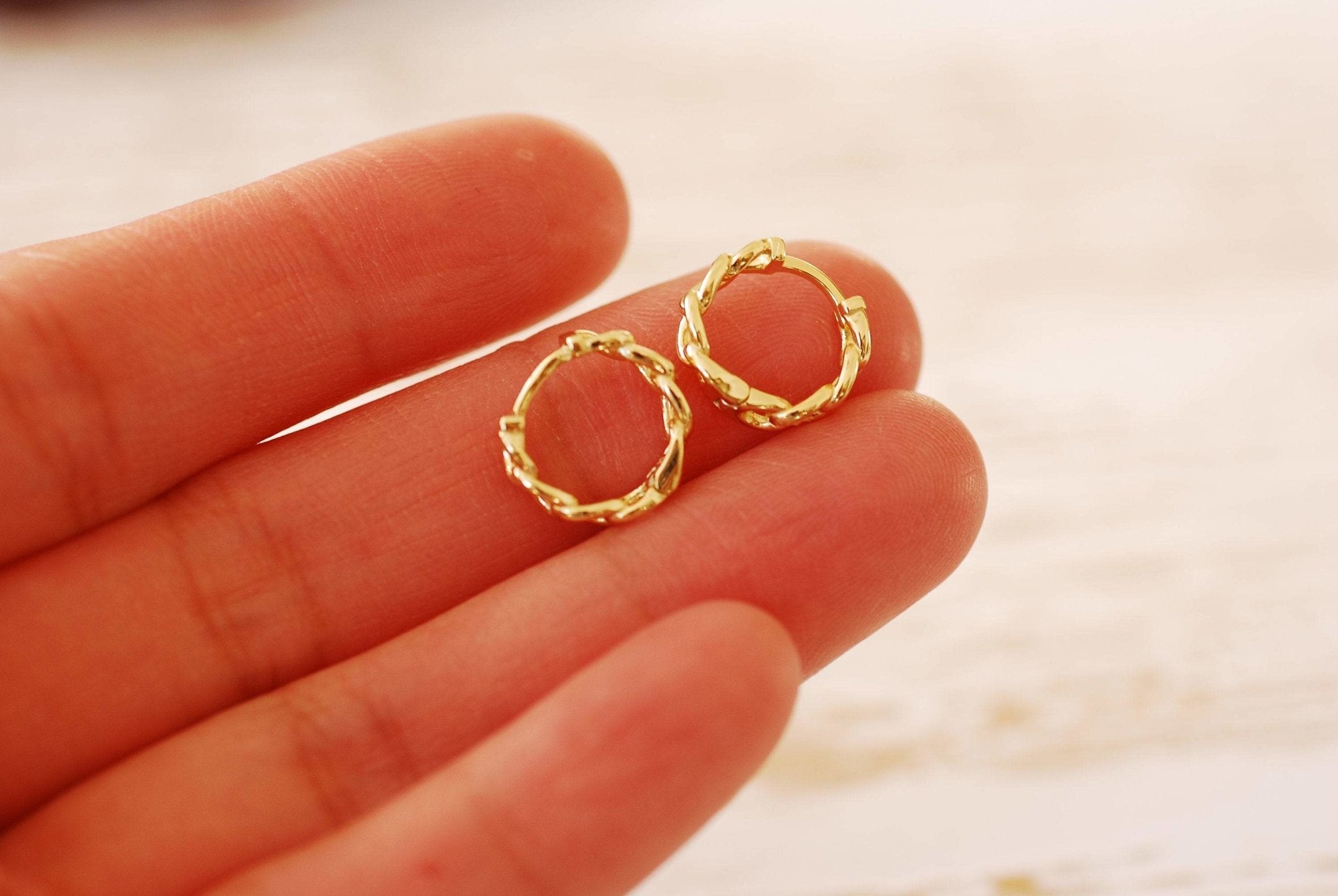 Sterling Silver Or Gold Chunky Hoop Earrings Cuban Chain Hoop Stud Earrings Round Hoops Punk Minimalist Gold Huggie Hoop Earrings - HarperCrown