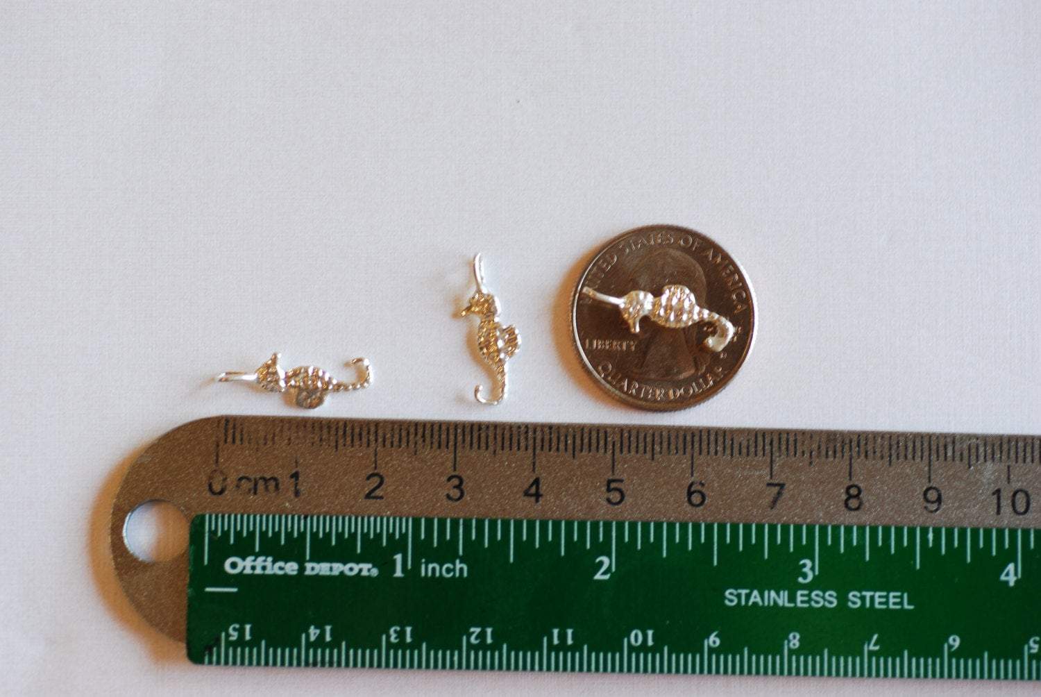 Sterling Silver Seahorse Charm- 925 Sterling Silver Seahorse Charm, Silver Sea life Charm, Silver Sea creature, Seahorse, wholesale, 141 - HarperCrown