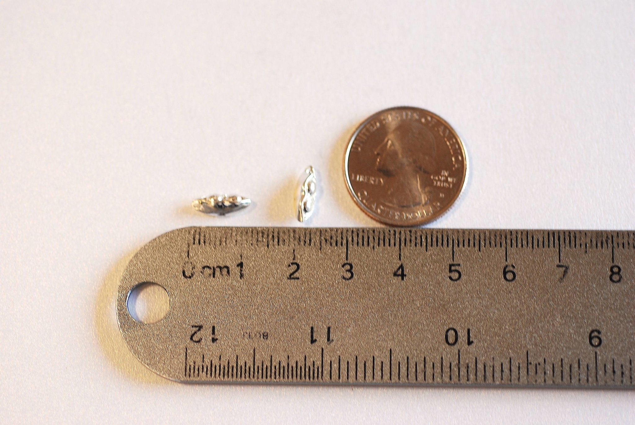 Sterling Silver Two Peas in a Pod Charm- 925 Silver 2 peas in a pod Charm, Pendant, Pea Pod Charm, Best Friends Charm, Silver Baby Charm,347 - HarperCrown