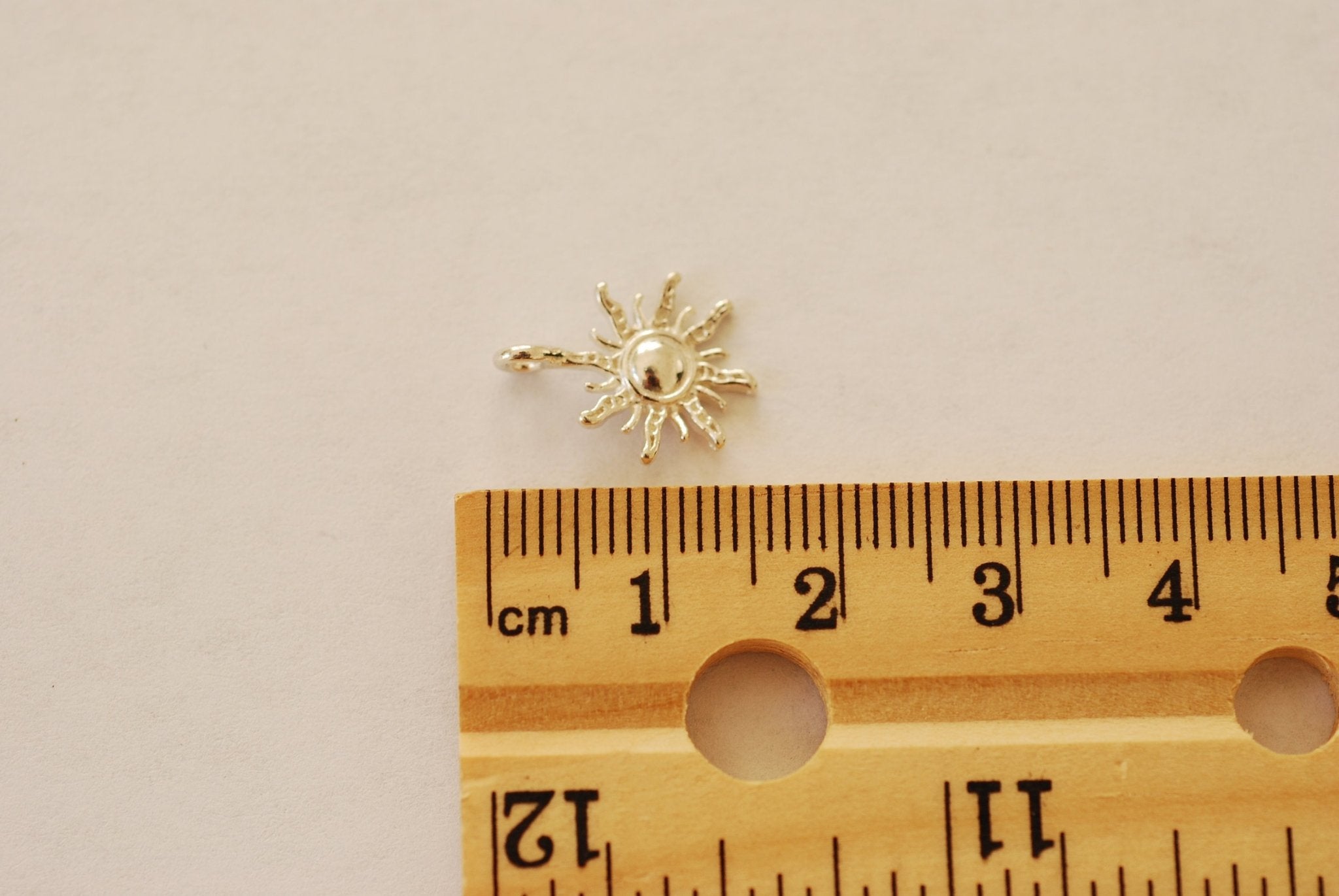Vermeil Gold or Sterling Silver Sun charm Pendant Starburst Sun Rays Gold Sunshine Sky Celestial Polaris Wholesale Bulk Charms Jewelry J354 - HarperCrown