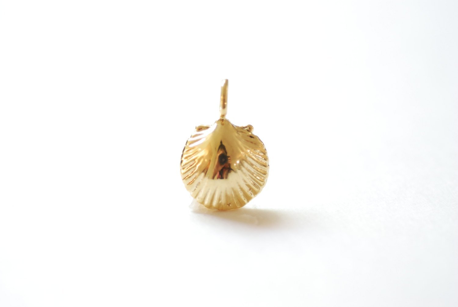 Vermeil Gold Shell Charm - sea life nautical beach charm, 18 karat gold plated over sterling silver, gold clam shell charm pendant, 70 - HarperCrown