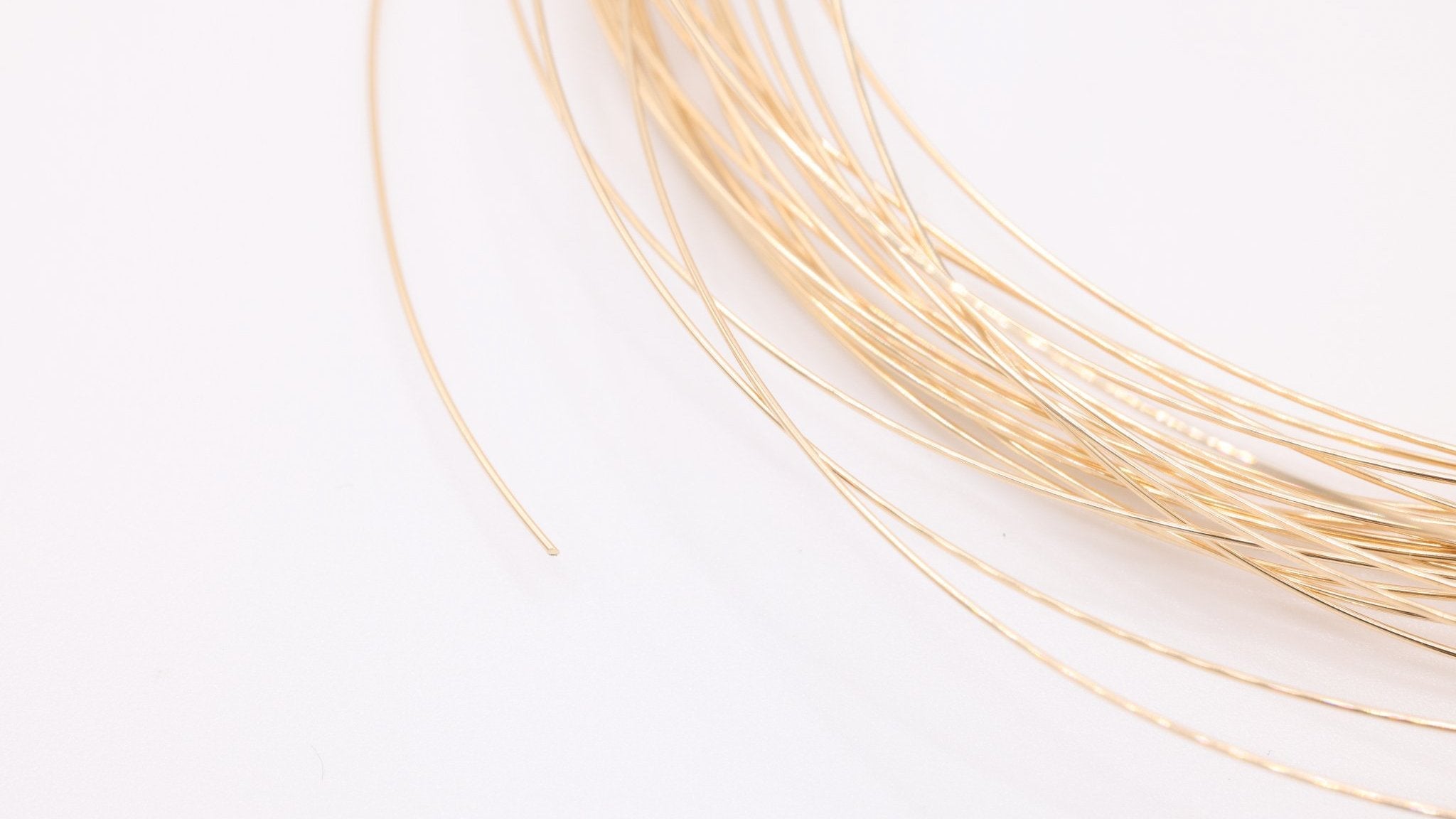 How to Use Jewelry Wire - HarperCrown