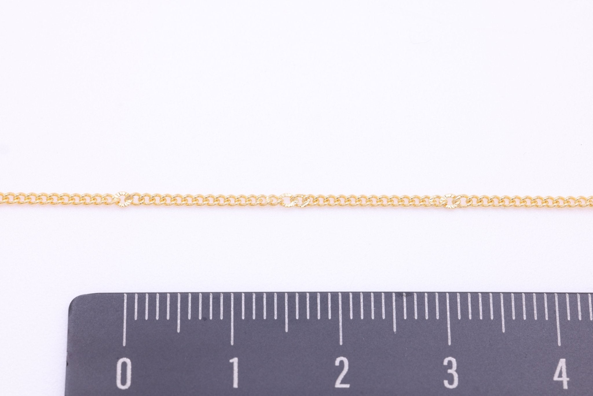 1.3mm Starburst Curb Chain, 14/20 Gold - Filled, Wholesale, Pay Per Foot, Jewelry Making Chain - HarperCrown