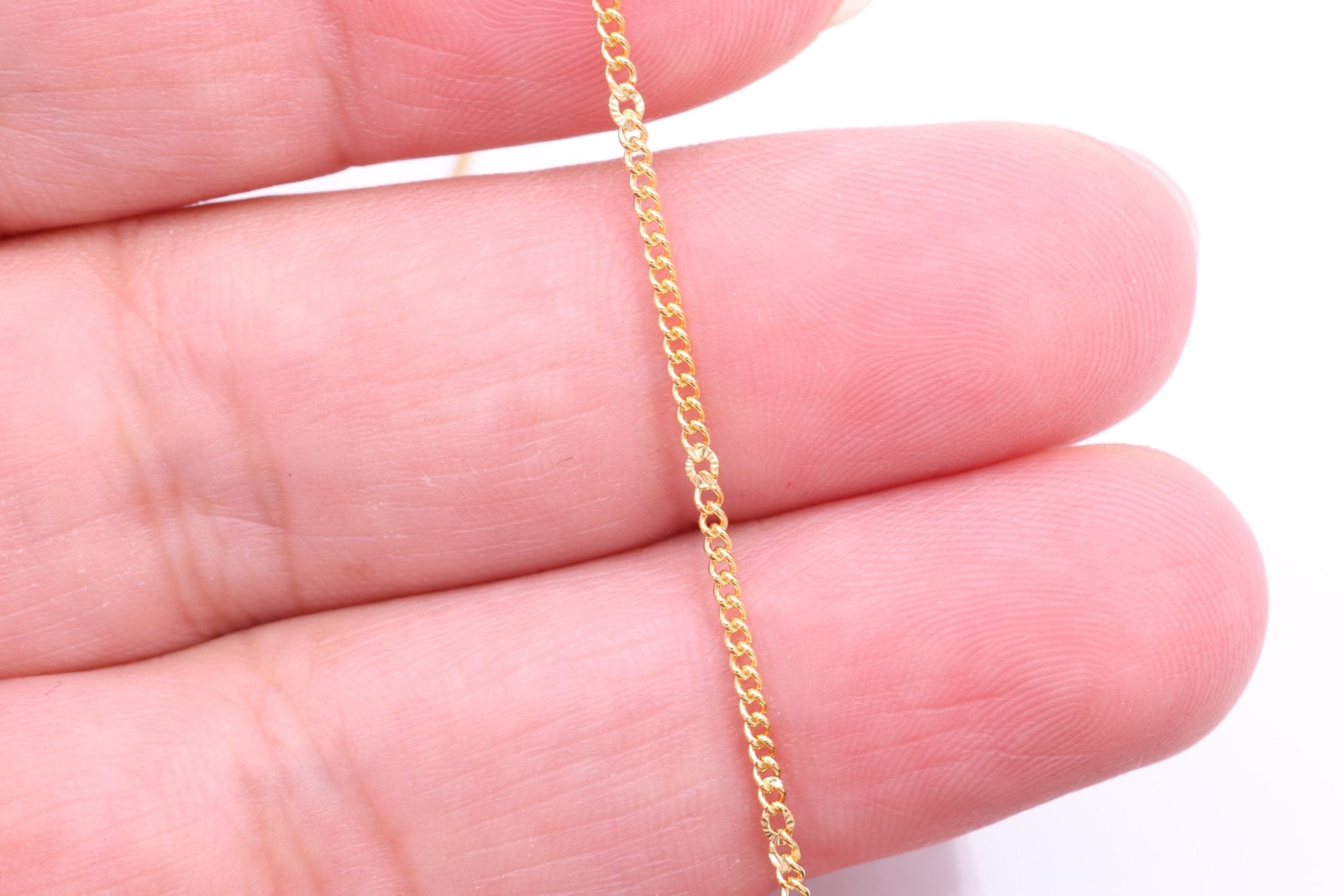 1.3mm Starburst Curb Chain, 14/20 Gold - Filled, Wholesale, Pay Per Foot, Jewelry Making Chain - HarperCrown