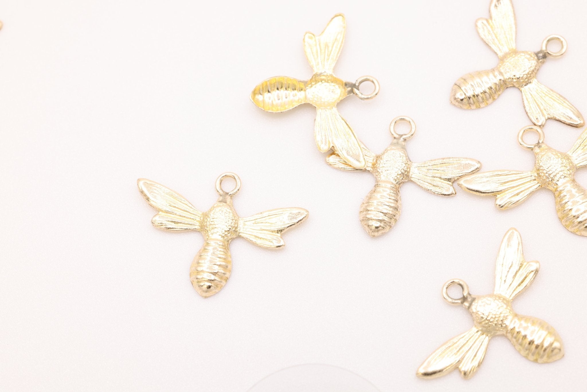 14K Gold-Filled Bee Charm, Bumble Bee Bug Charm, Wholesale Jewelry Making Charm - HarperCrown