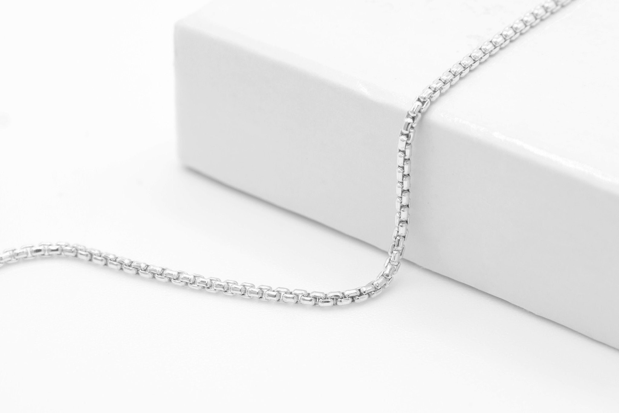 1.5mm Round Venetian Box Chain, 925 Sterling Silver, Wholesale, Pay Per Foot, Jewelry Making Chain - HarperCrown