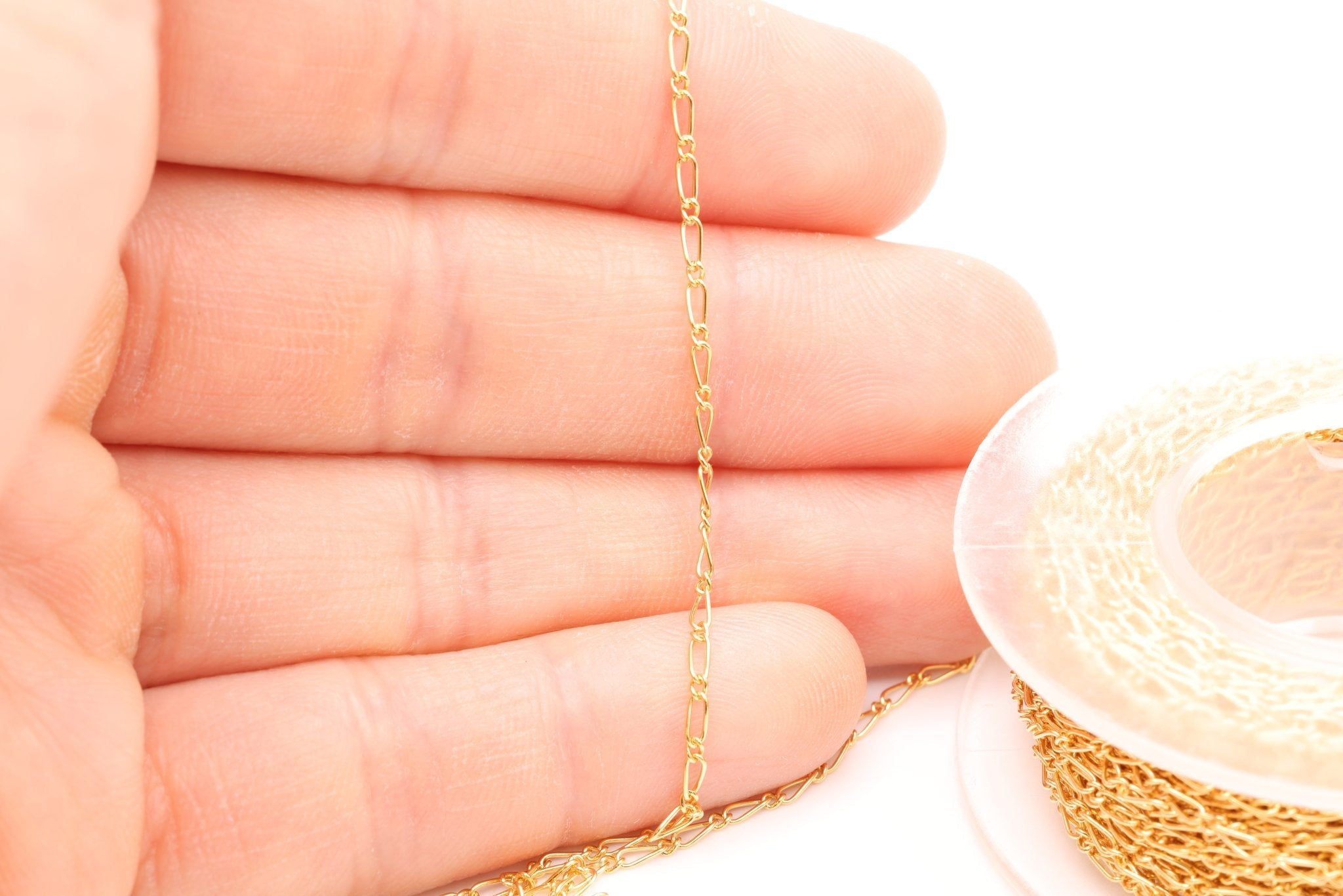 1.5mm x 4mm Figaro Chain, Gold - Filled, Bulk DIY Spool Pay Per Foot Jewelry Making Chain - HarperCrown