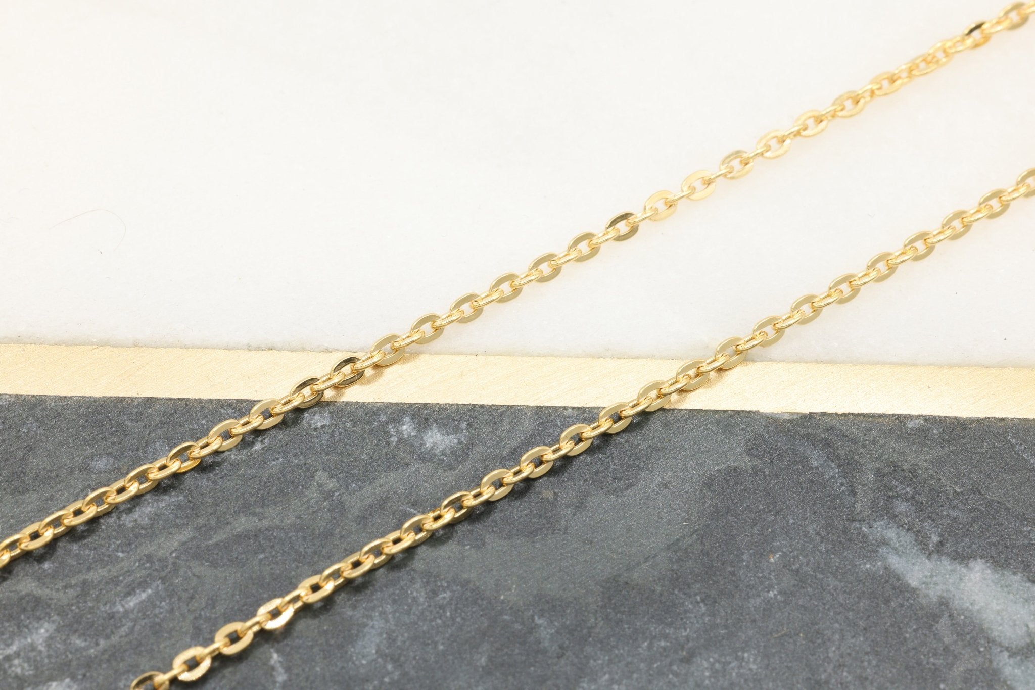1.7mm x 2.4mm Flat Oval Cable Chain, 14/20 Gold - Filled, Wholesale, Pay Per Foot, Jewelry Making Chain - HarperCrown
