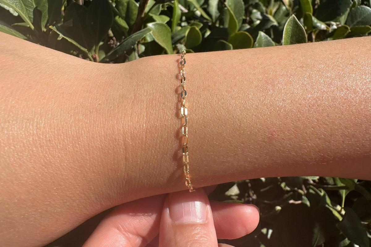 1.7mm x 3.6mm Dapped Chain, 14/20 Gold-Filled, Wholesale, Pay Per Foot, Jewelry Making Chain - HarperCrown