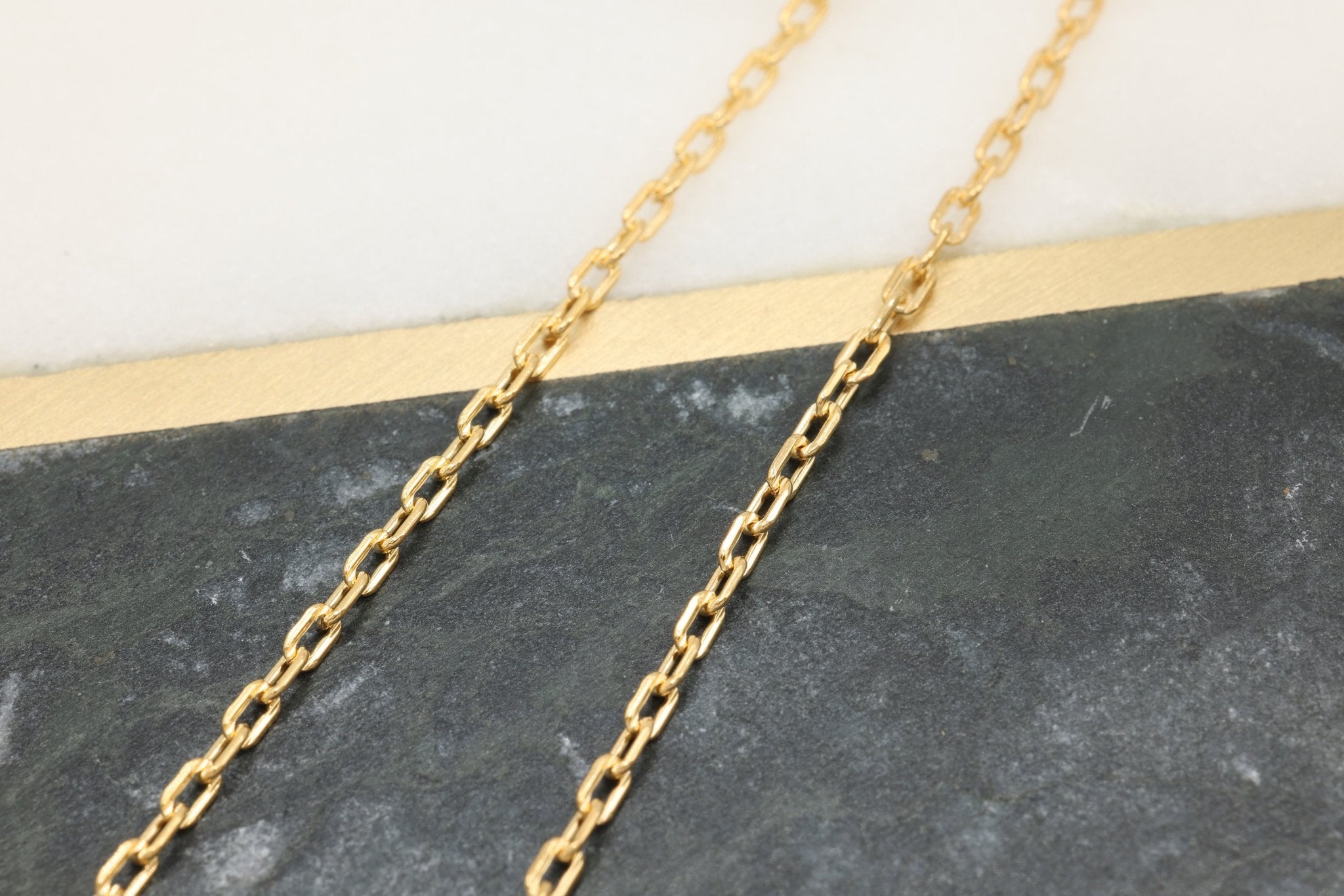 1.8mm Flat Oval Textured Cable Chain, 14/20 Gold-Filled, Wholesale, Pay Per Foot, Jewelry Making Chain - HarperCrown