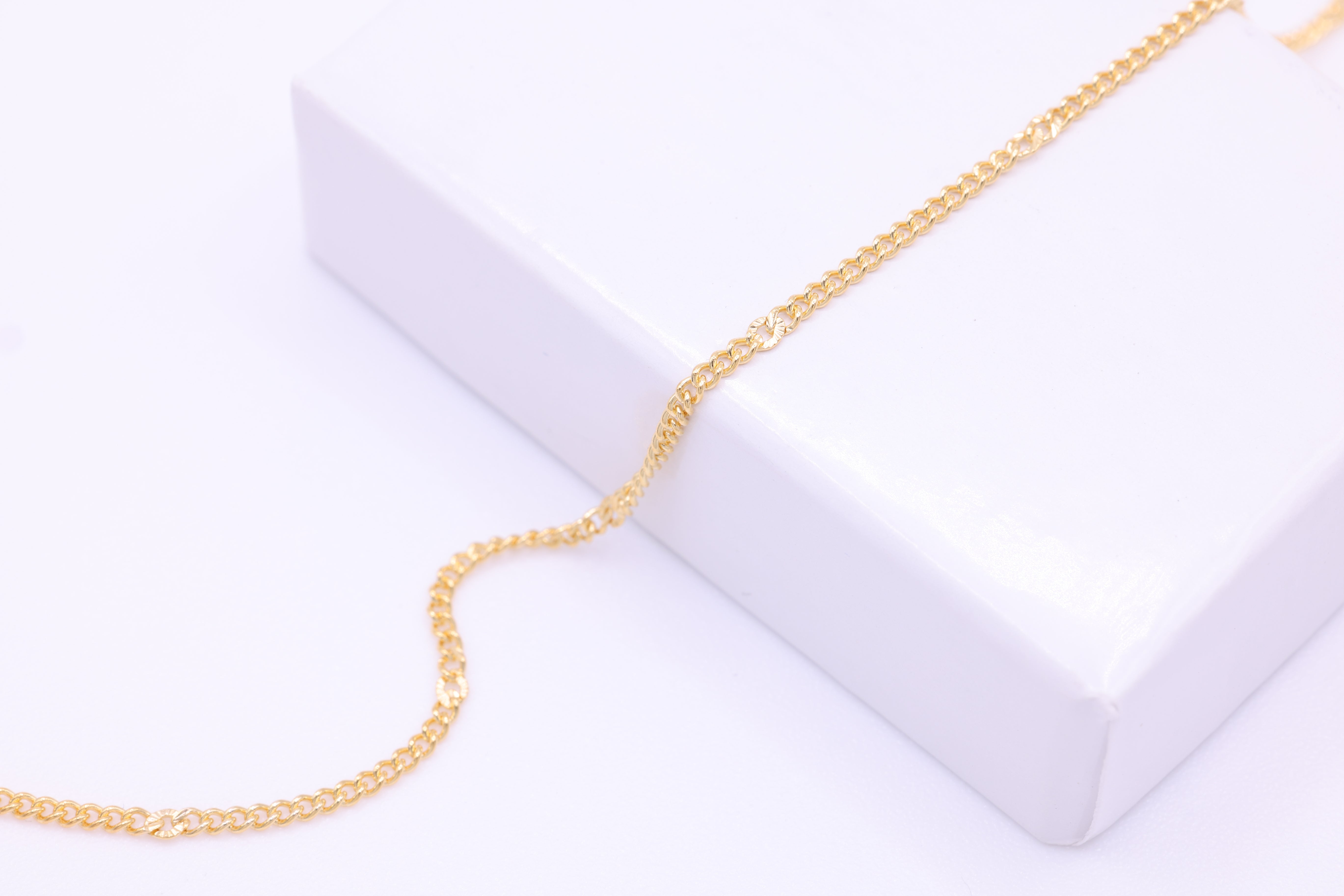 1.3mm Starburst Curb Chain, 14/20 Gold-Filled, Wholesale, Pay Per Foot, Jewelry Making Chain