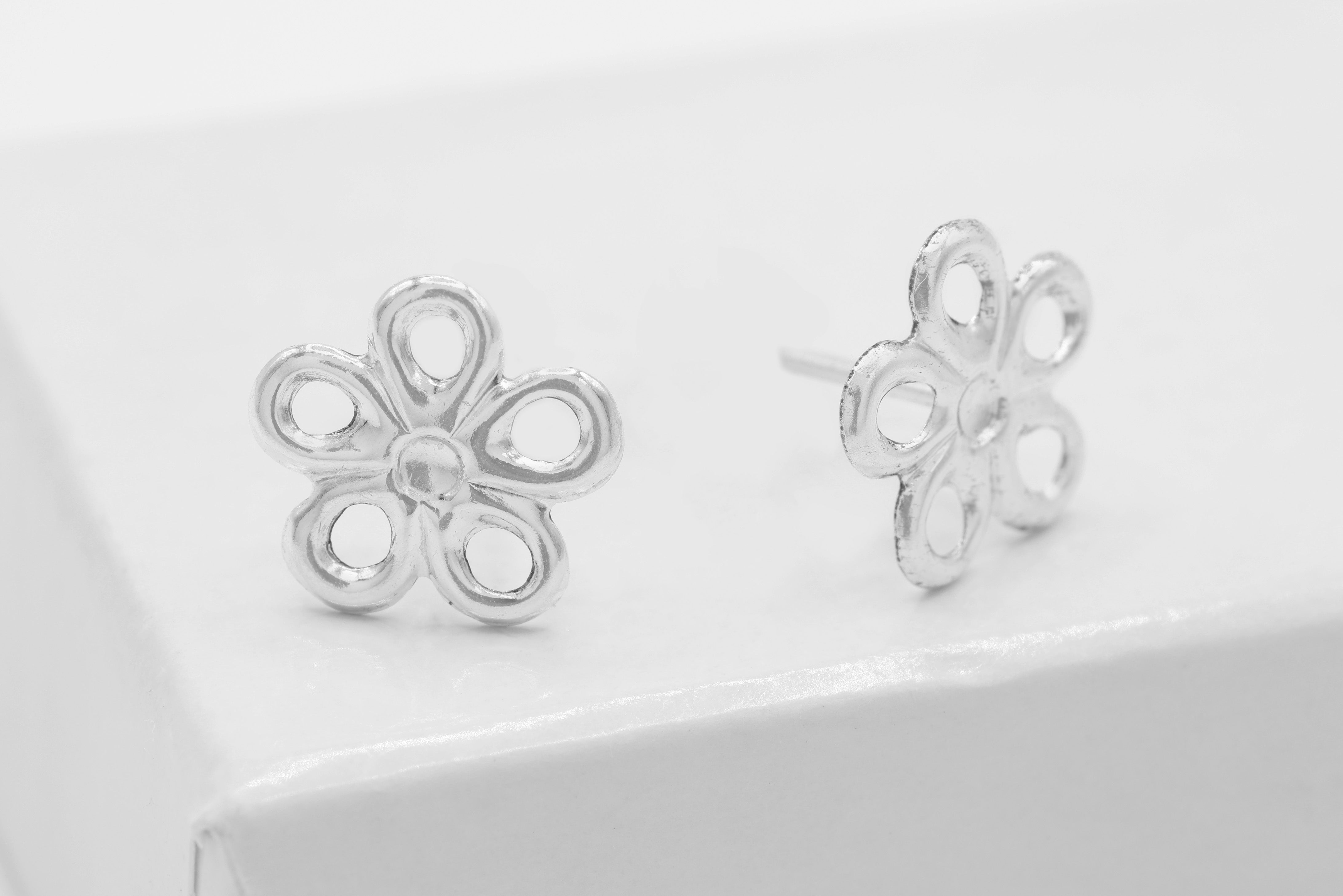 Daisy Flower Stud Earring, 925 Sterling Silver, 10mm x 10mm, Wholesale, Pay Per Piece