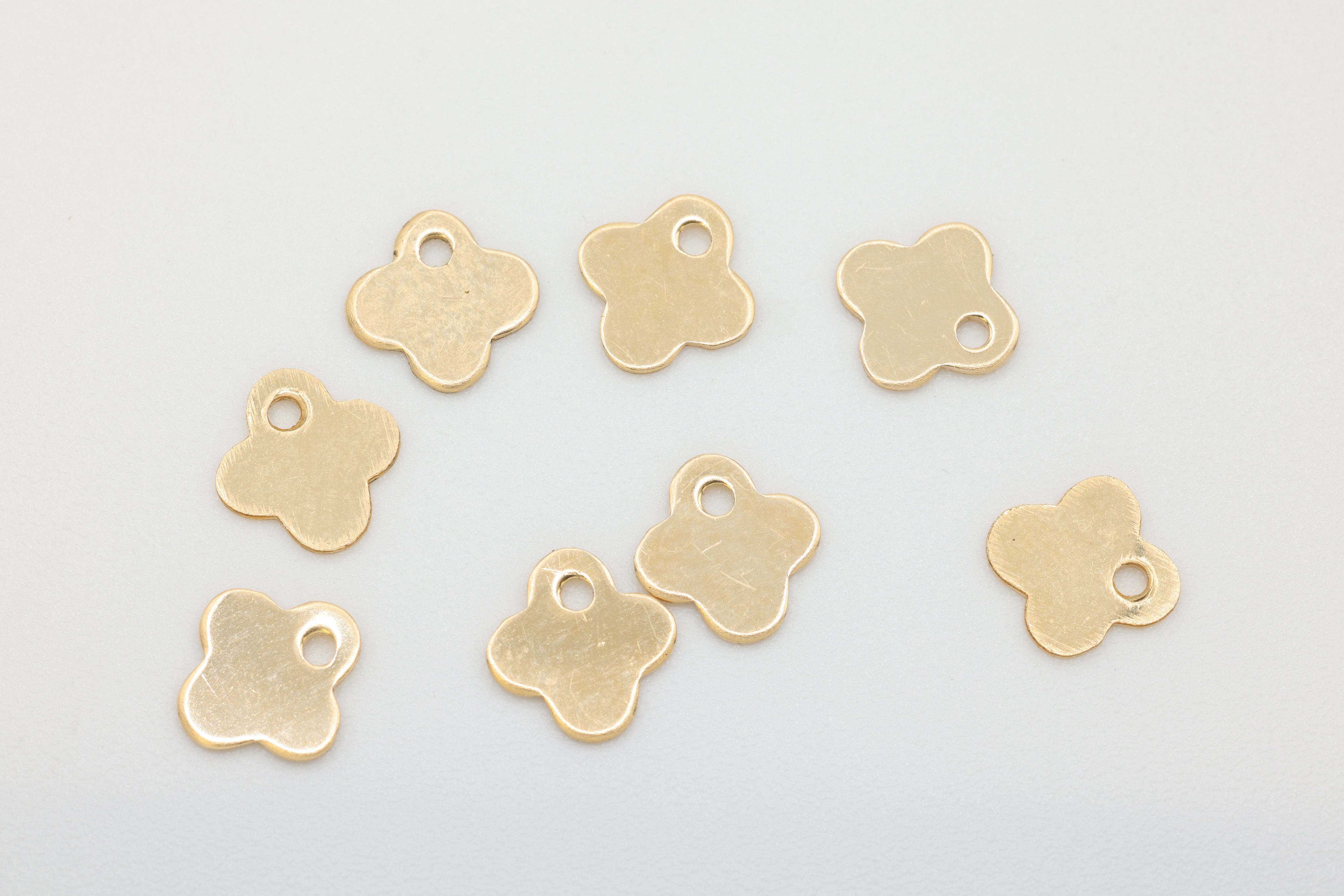 Quatrefoil Four Leaf Clover Charm, Wholesale, 14/20 Gold-Filled, 8mm x 8mm, Jewelry Making Charm