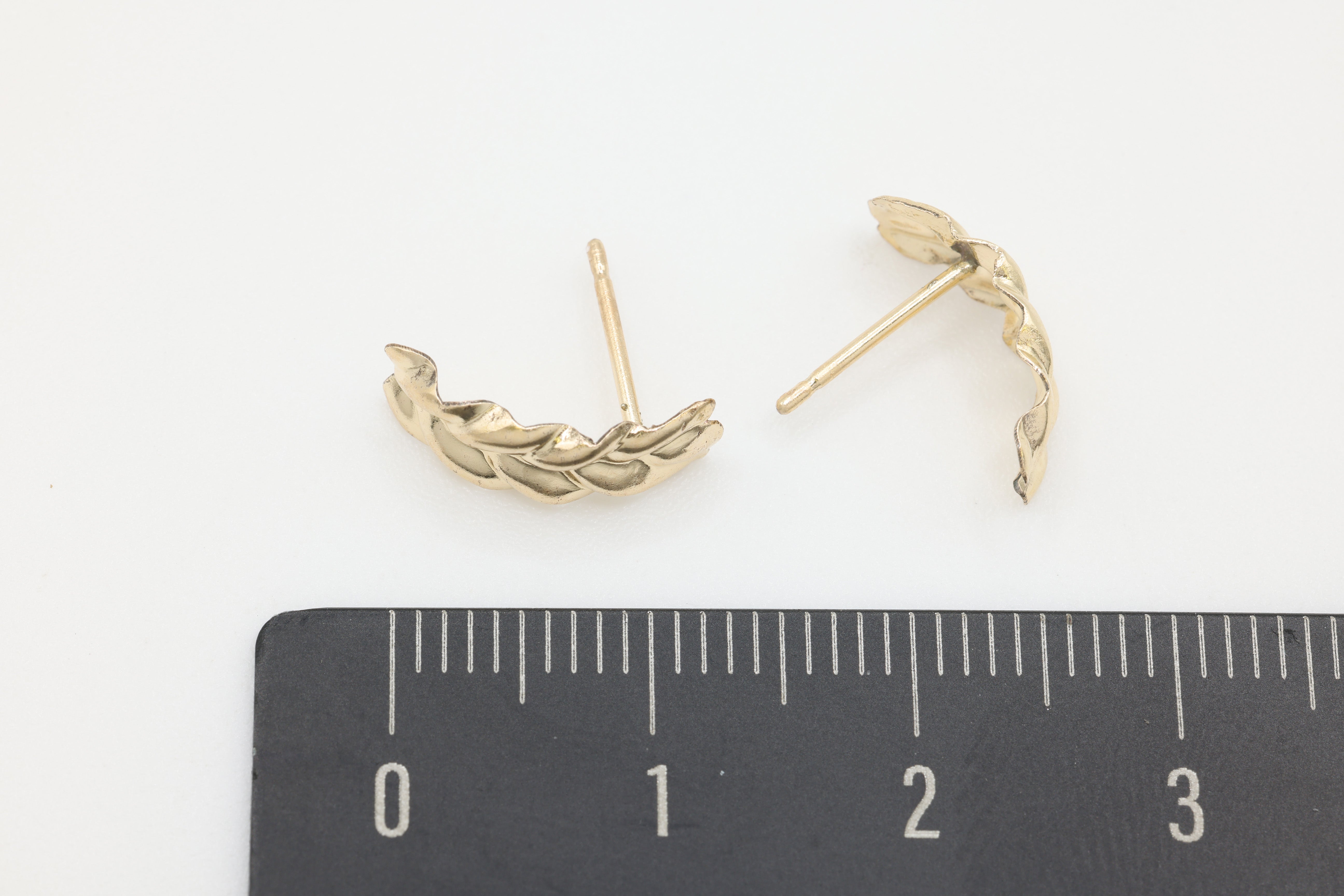 Braided Ribbed Earring, 14/20 Gold-Filled, 13mm x 5mm, Wholesale, Wheat Texture Laurel Wholesale Jewelry Earrings
