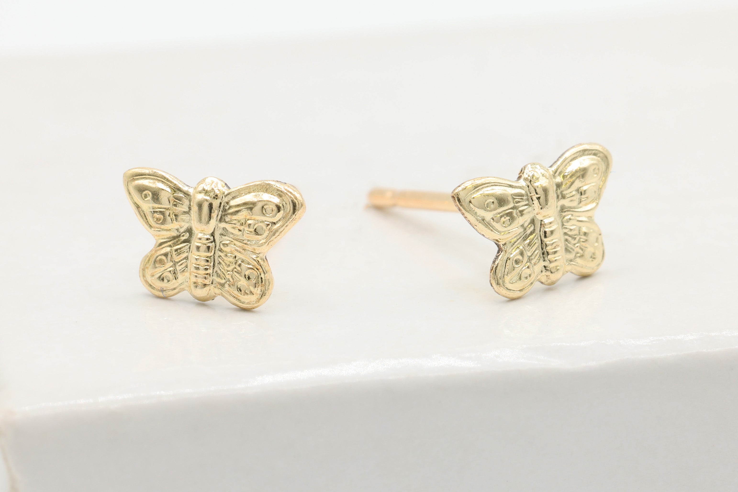 Butterfly Stud Earring, 14/20 Gold-Filled, 7mm x 4mm, Wholesale, Insect Dainty Minimalist Jewelry Earrings