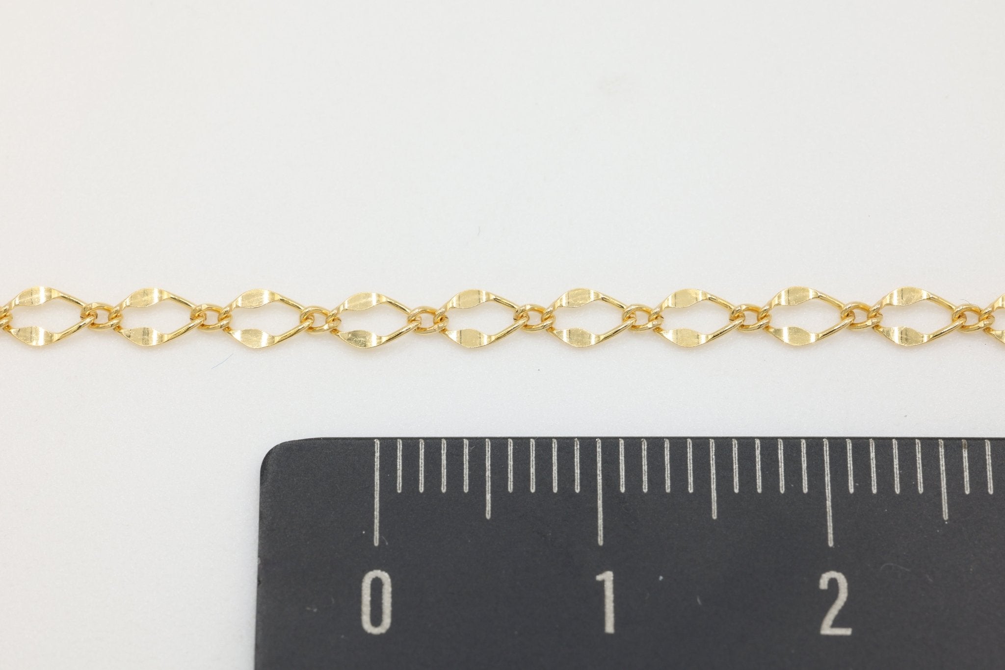 2.5mm x 4mm Marquis Dapped Chain, 14/20 Gold - Filled, Wholesale, Pay Per Foot, Jewelry Making Chain - HarperCrown