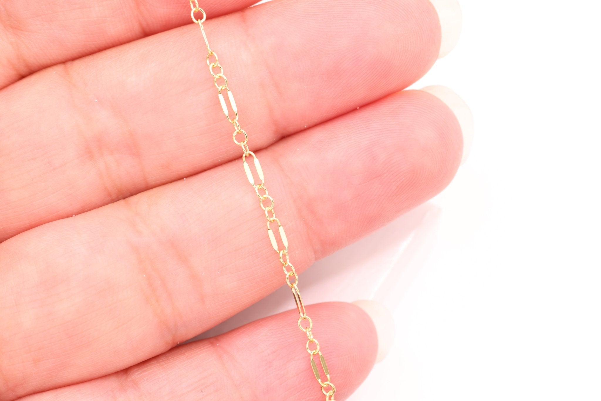 2.5mm x 6mm Long & Short Dapped Sequin Chain, 14/20 Gold - Filled, Bulk Pay Per Foot Jewelry Making Chain - HarperCrown