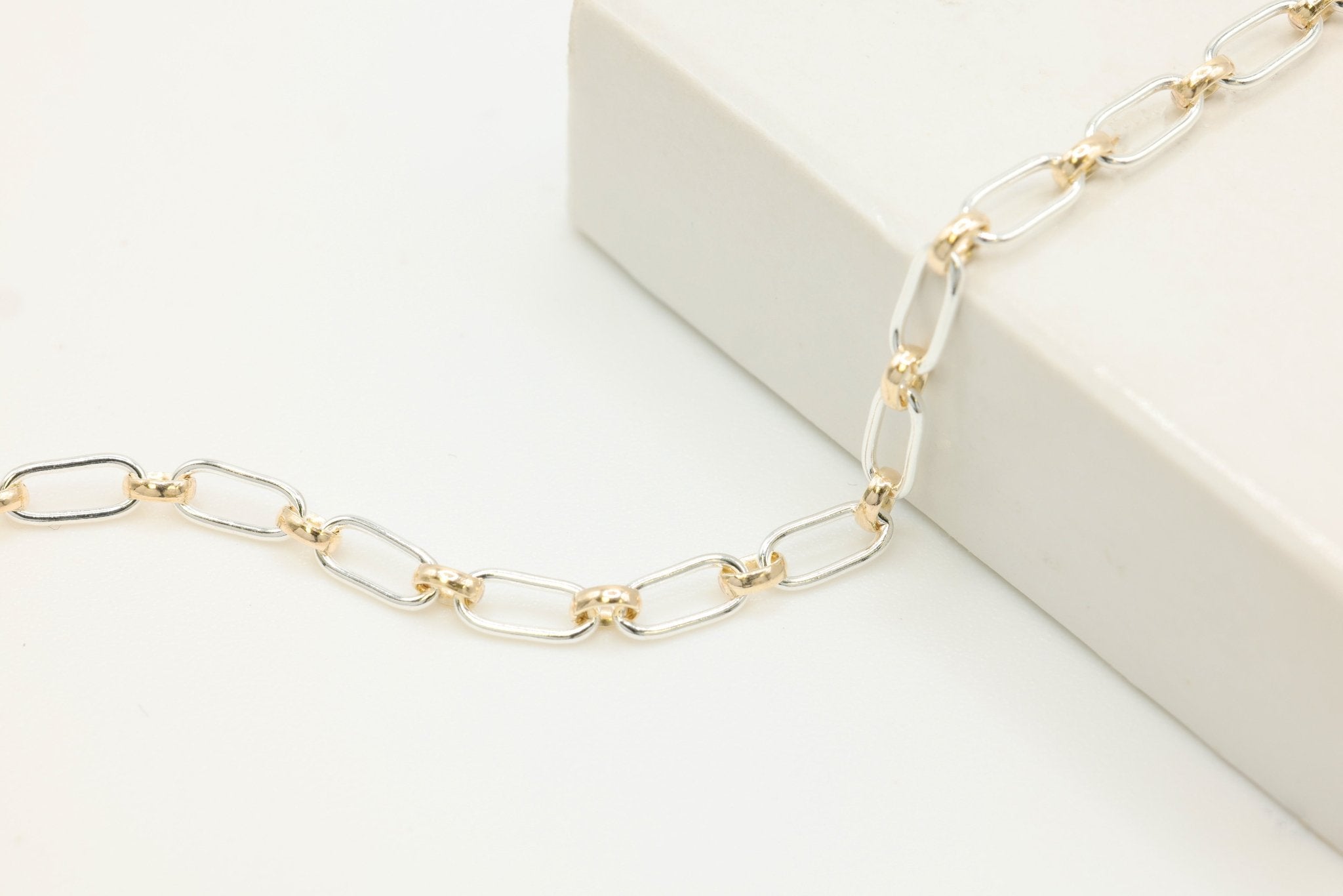 2.5mm x 6mm Long & Short Two Tone Chain, 14/20 Gold-Filled and 925 Sterling Silver, Wholesale, Pay Per Foot, 1 & 1 Link Jewelry Making Chain - HarperCrown