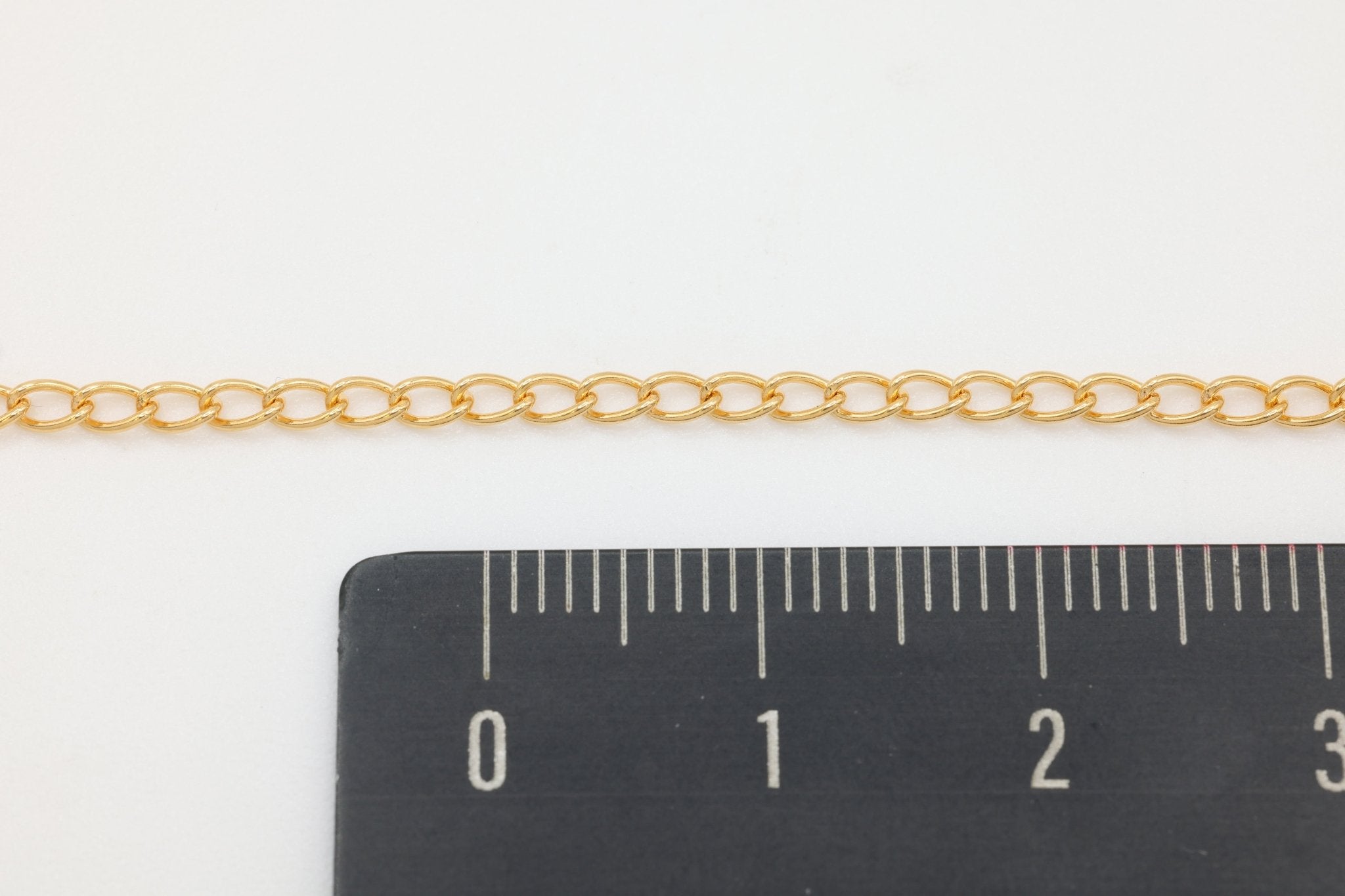 2mm x 3mm Flat Curb Chain, 14/20 Gold - Filled, Wholesale, Pay Per Foot, Jewelry Making Chain - HarperCrown