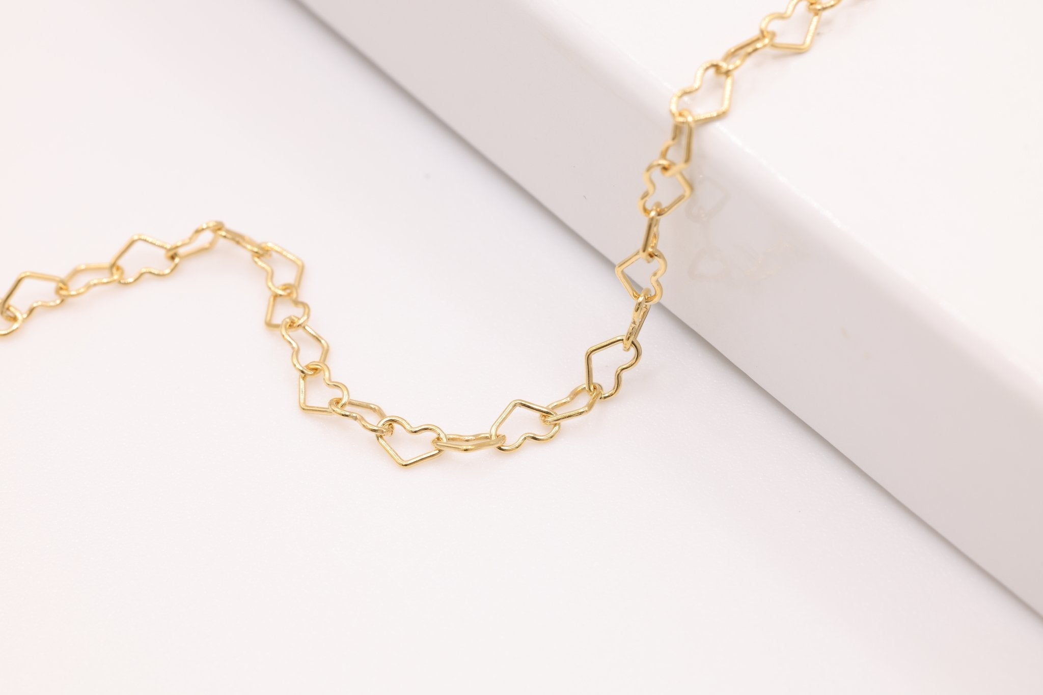 2mm x 3mm Heart Necklace, 14/20 Gold - Filled, Wholesale, Finished and Ready to Wear - HarperCrown