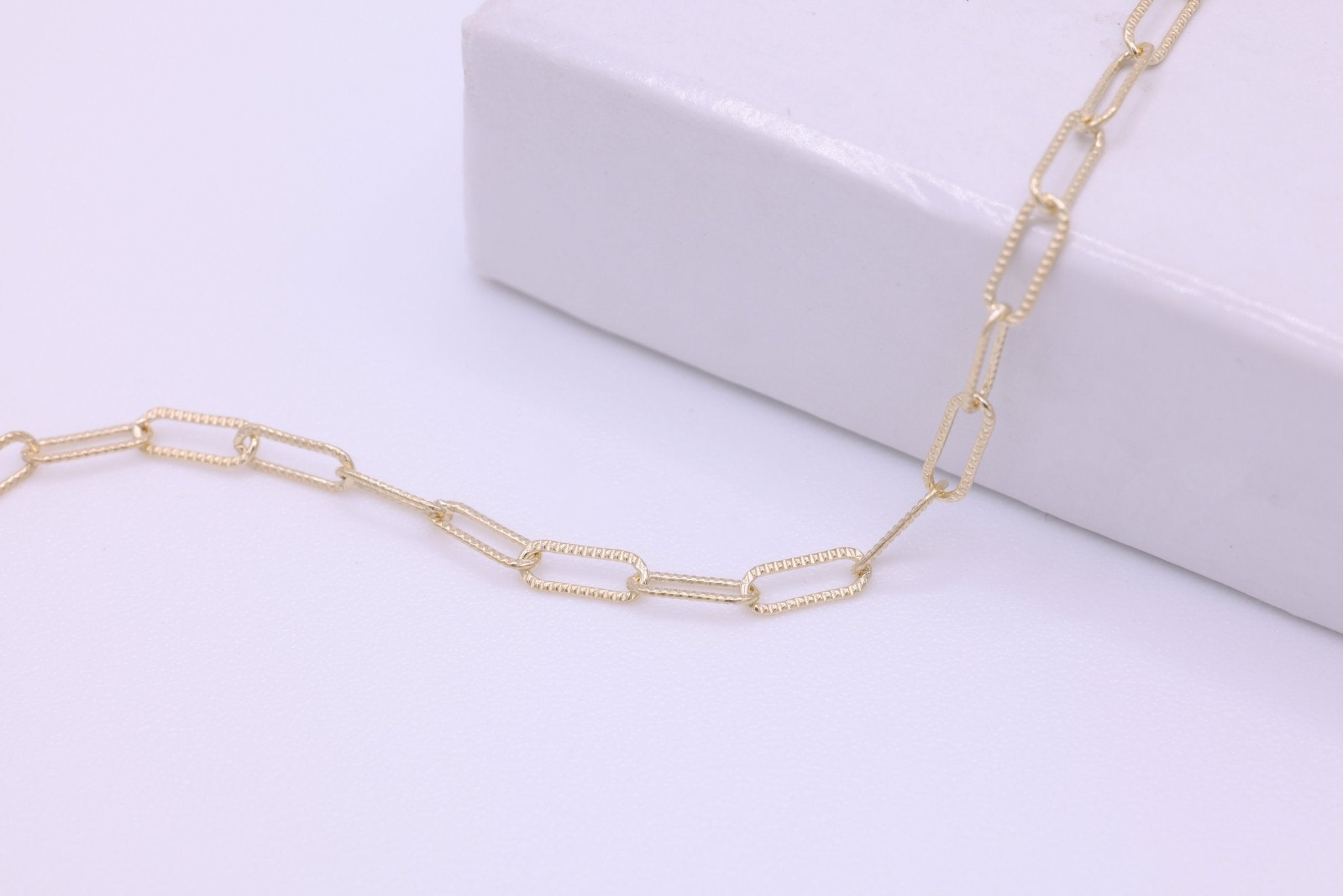 2mm x 5mm Knurled Paperclip Chain, 14/20 Gold - Filled, Wholesale, Pay Per Foot, Jewelry Making Chain - HarperCrown