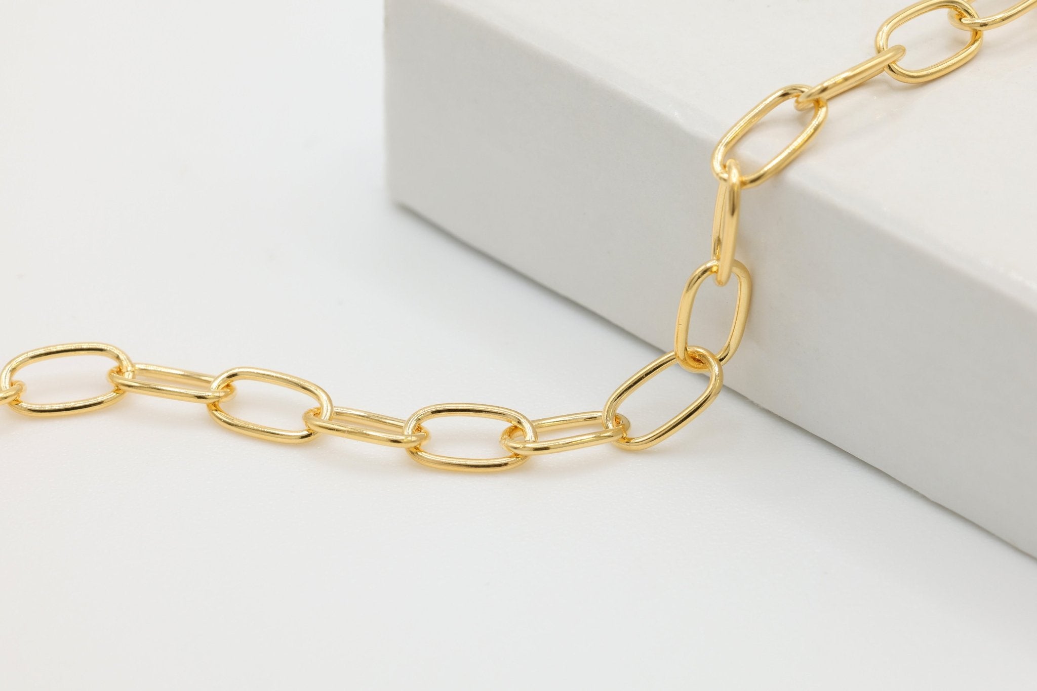 3.5mm x 6mm Oval Cable Chain, 14/20 Gold - Filled, Wholesale, Pay Per Foot, Jewelry Making Chain - HarperCrown