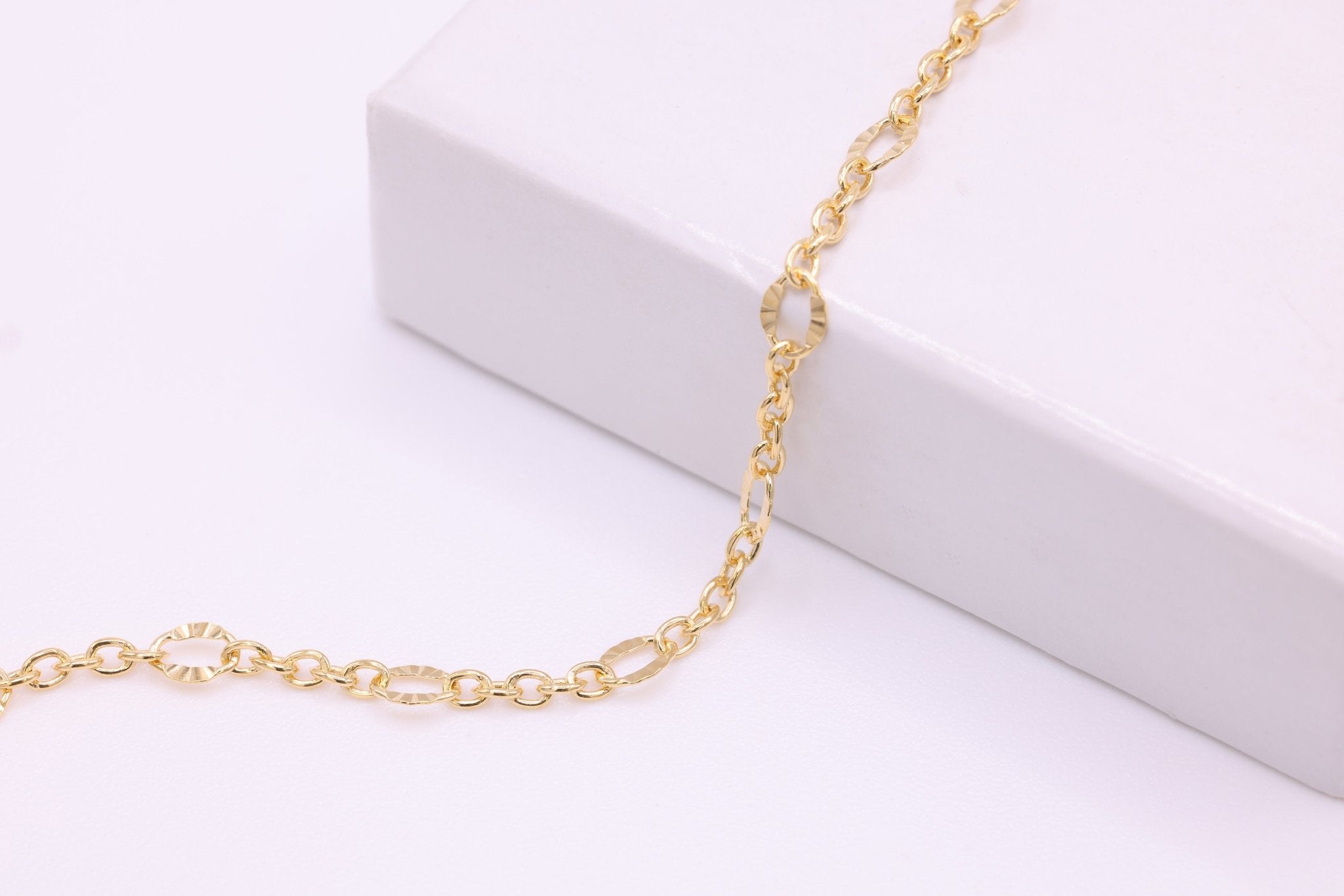 3mm x 4mm Starburst Cable Chain, 14/20 Gold - Filled, Wholesale, Pay Per Foot, Jewelry Making Chain - HarperCrown